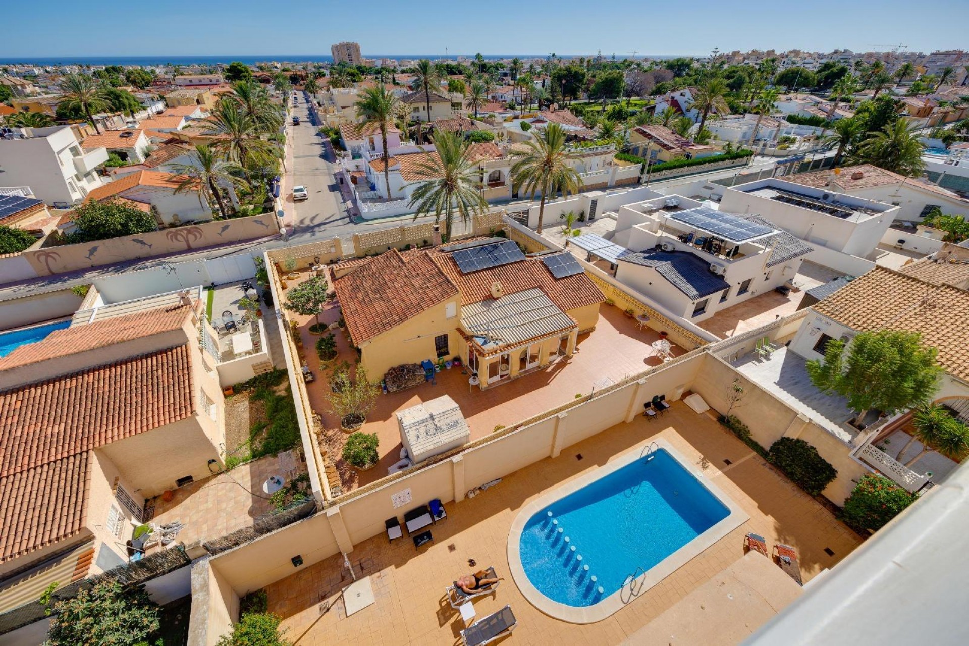 Resale - Apartment -
Torrevieja - Nueva Torrevieja