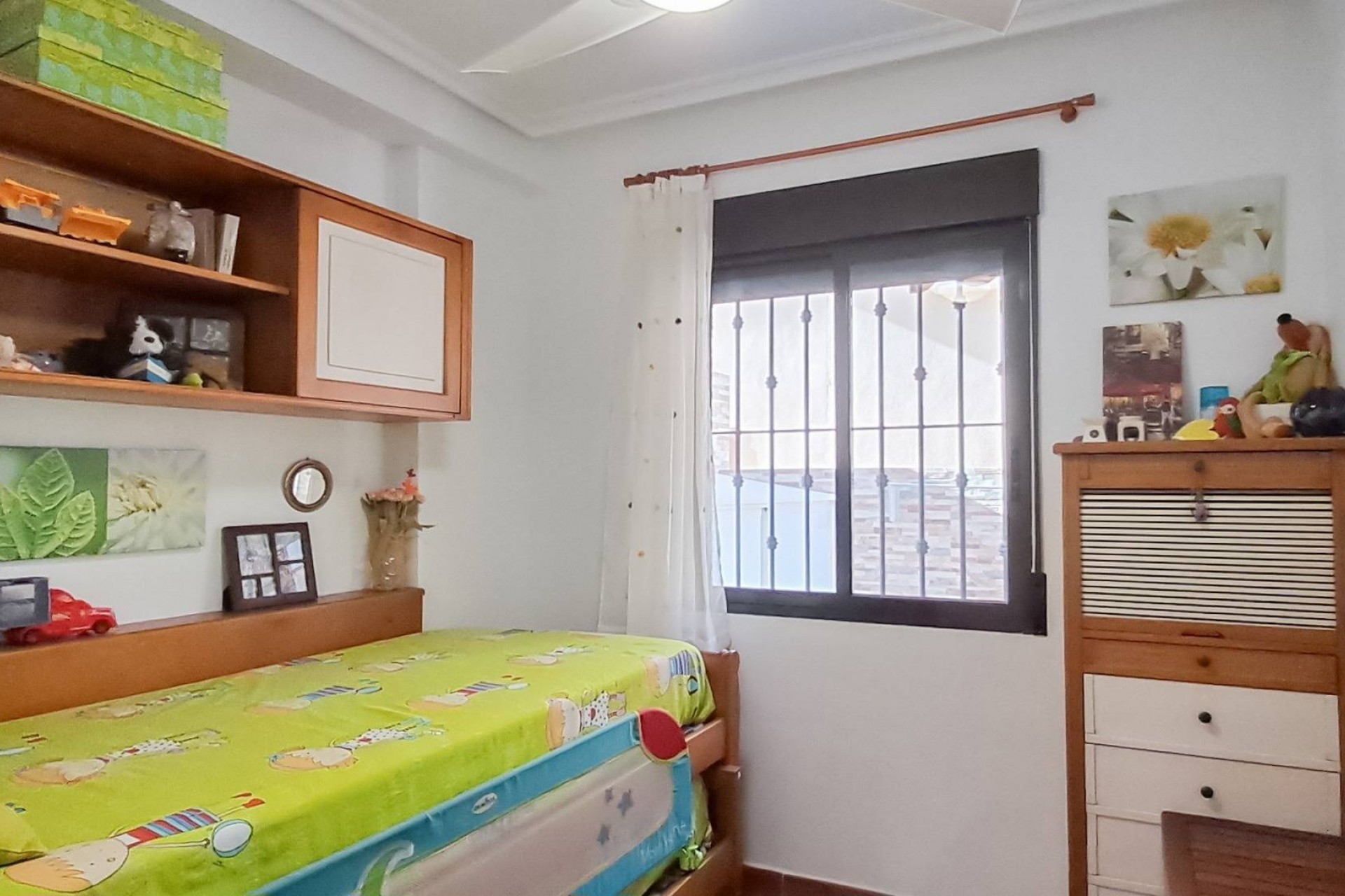Resale - Apartment -
Torrevieja - Parque Acuático - Sector 25