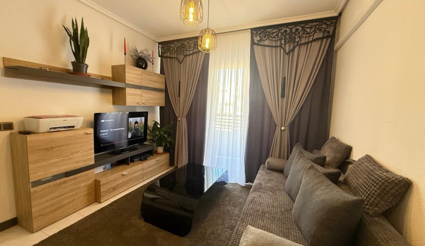 Resale - Apartment -
Torrevieja - PARQUE DE LAS NACIONES