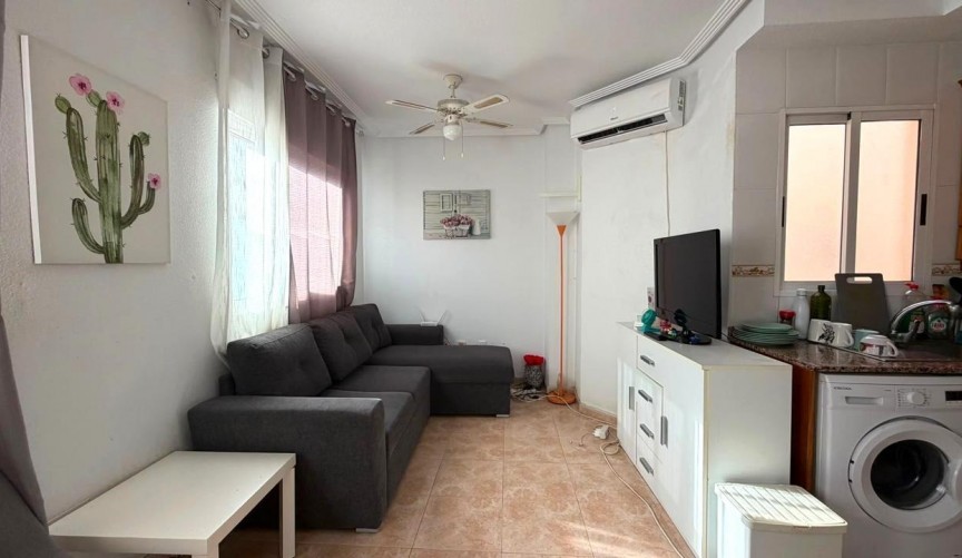 Resale - Apartment -
Torrevieja - PARQUE DE LAS NACIONES
