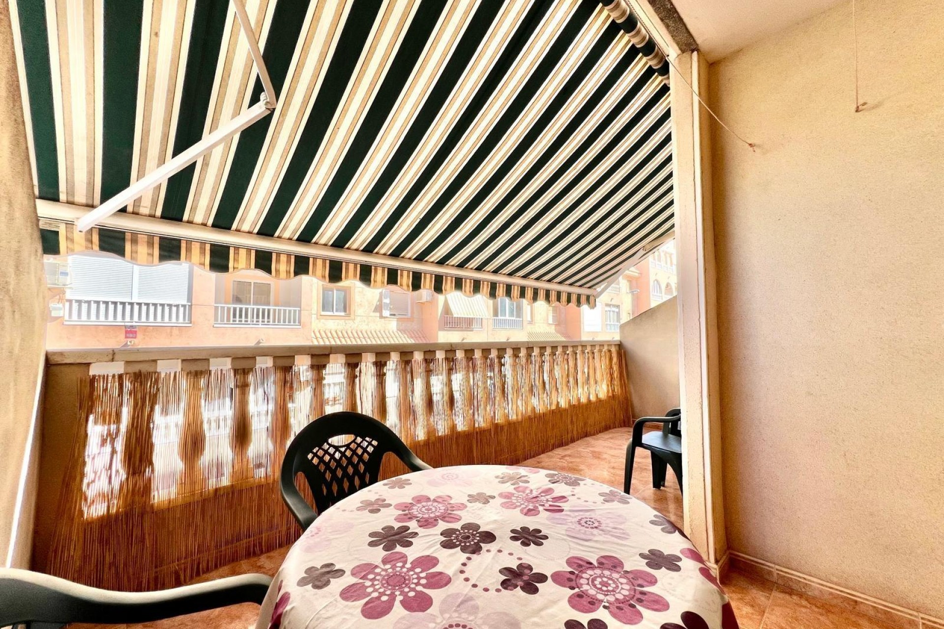 Resale - Apartment -
Torrevieja - PARQUE DE LAS NACIONES