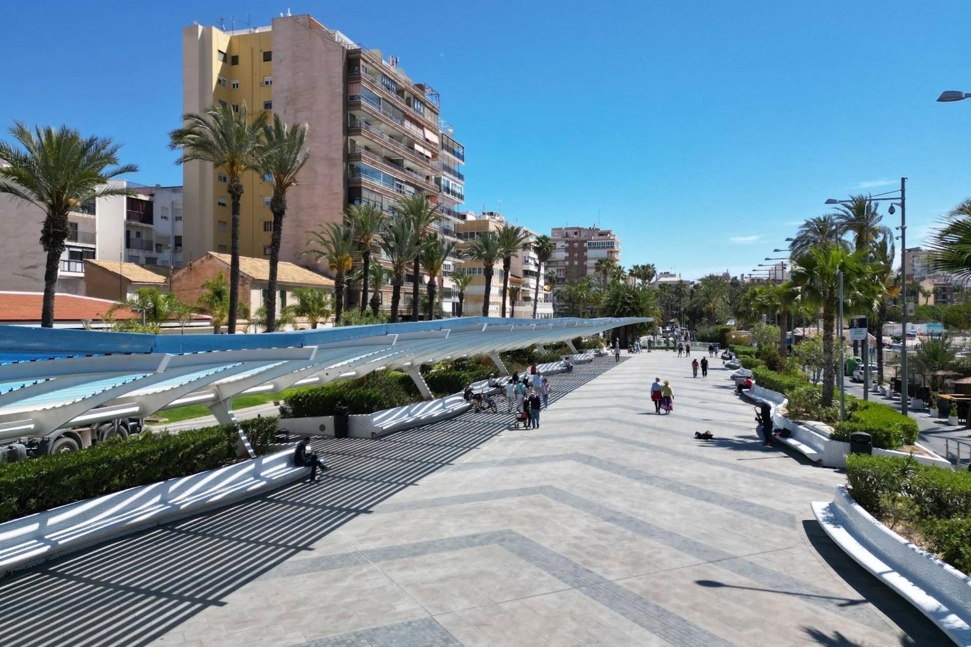 Resale - Apartment -
Torrevieja - PARQUE DE LAS NACIONES