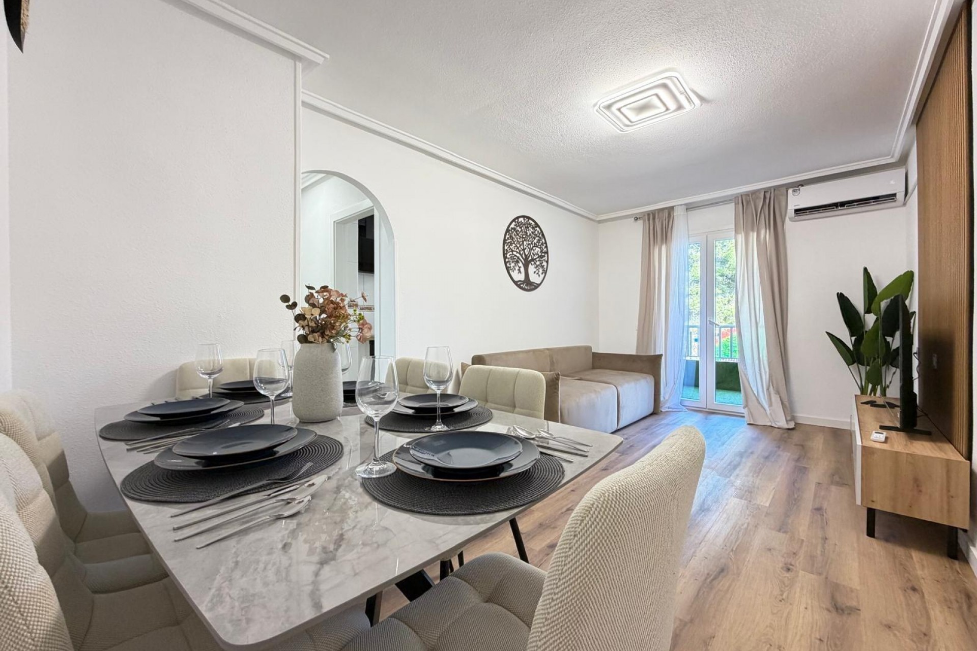 Resale - Apartment -
Torrevieja - PARQUE DE LAS NACIONES