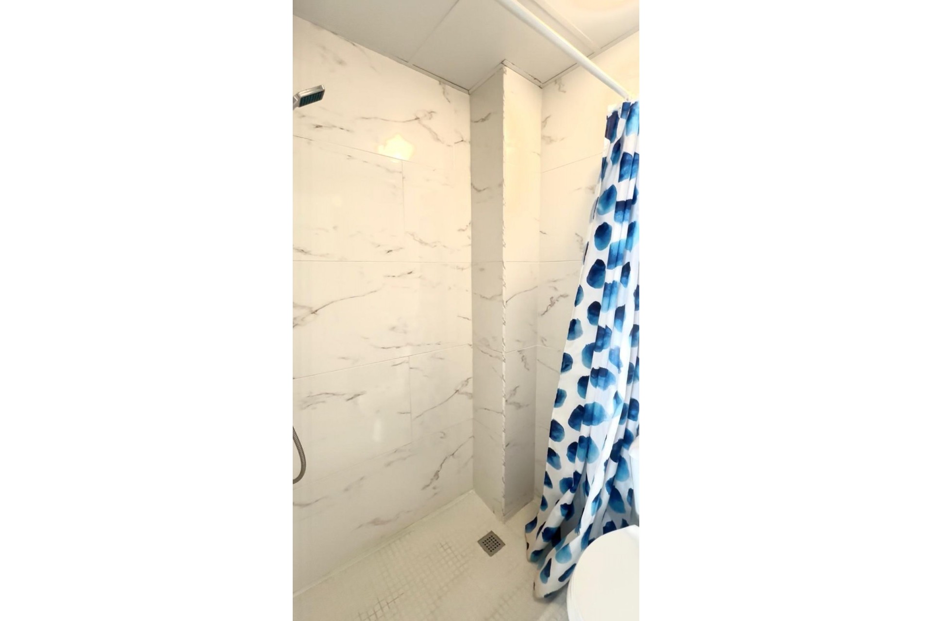 Resale - Apartment -
Torrevieja - Paseo Maritimo