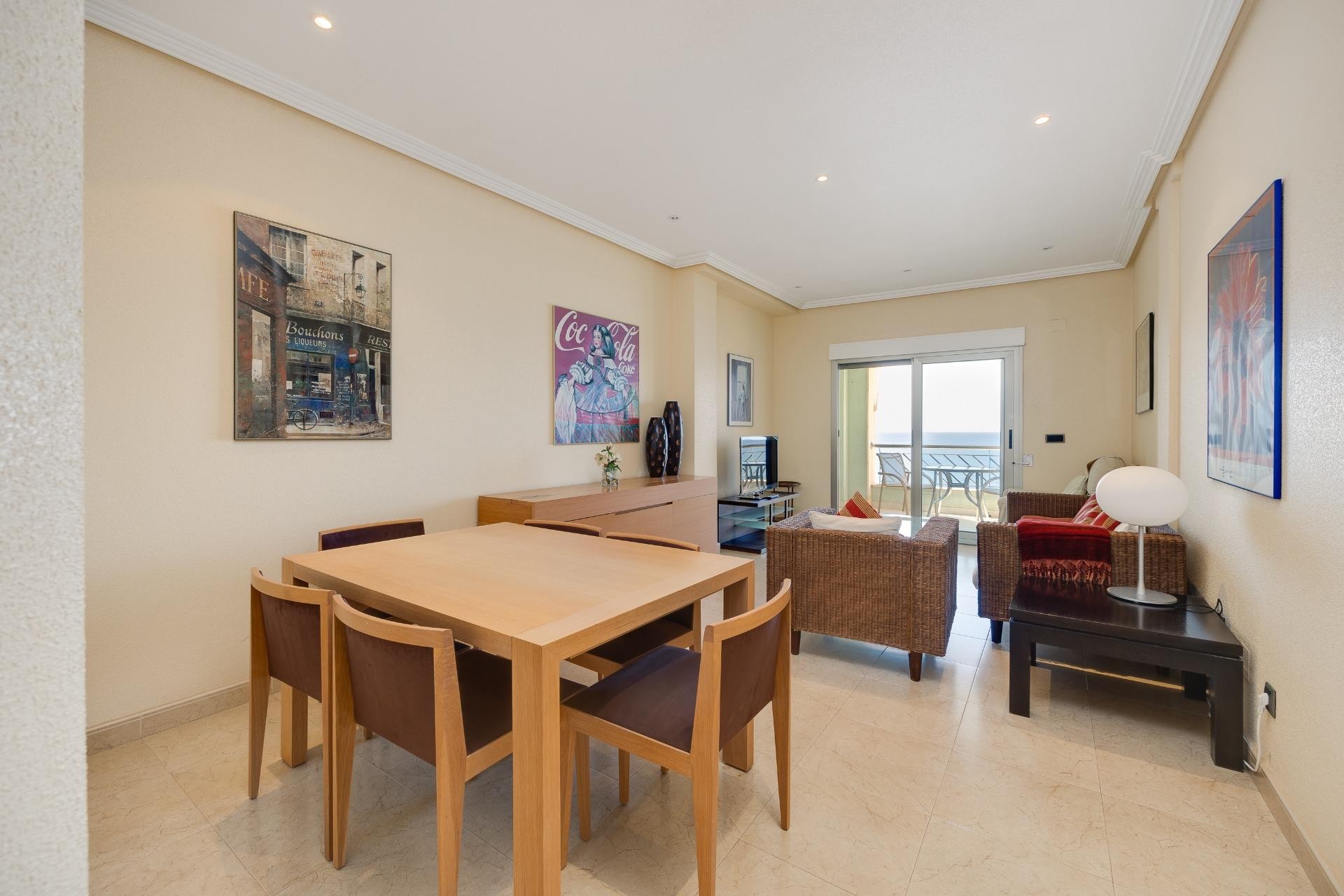 Resale - Apartment -
Torrevieja - Paseo Maritimo