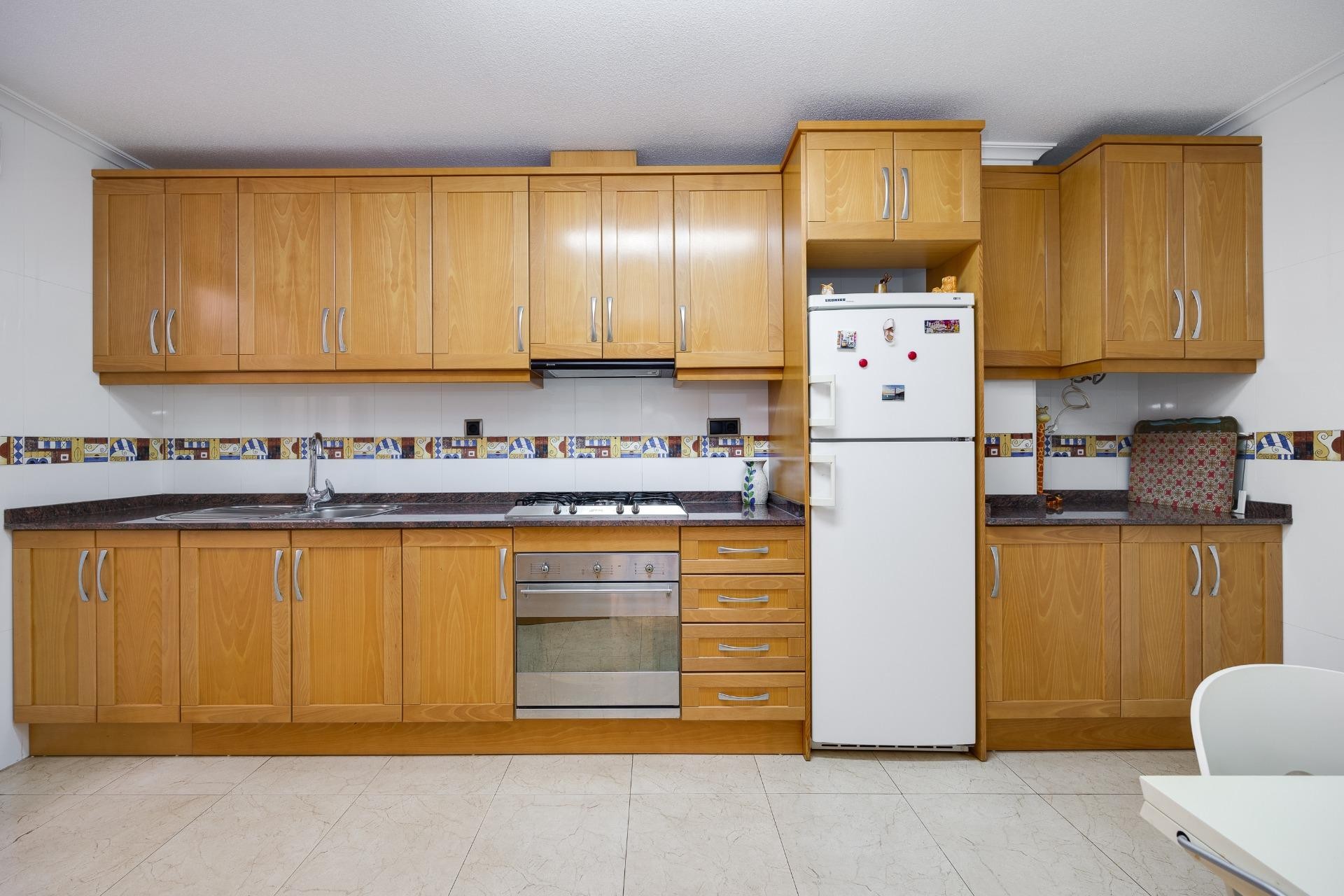 Resale - Apartment -
Torrevieja - Paseo Maritimo