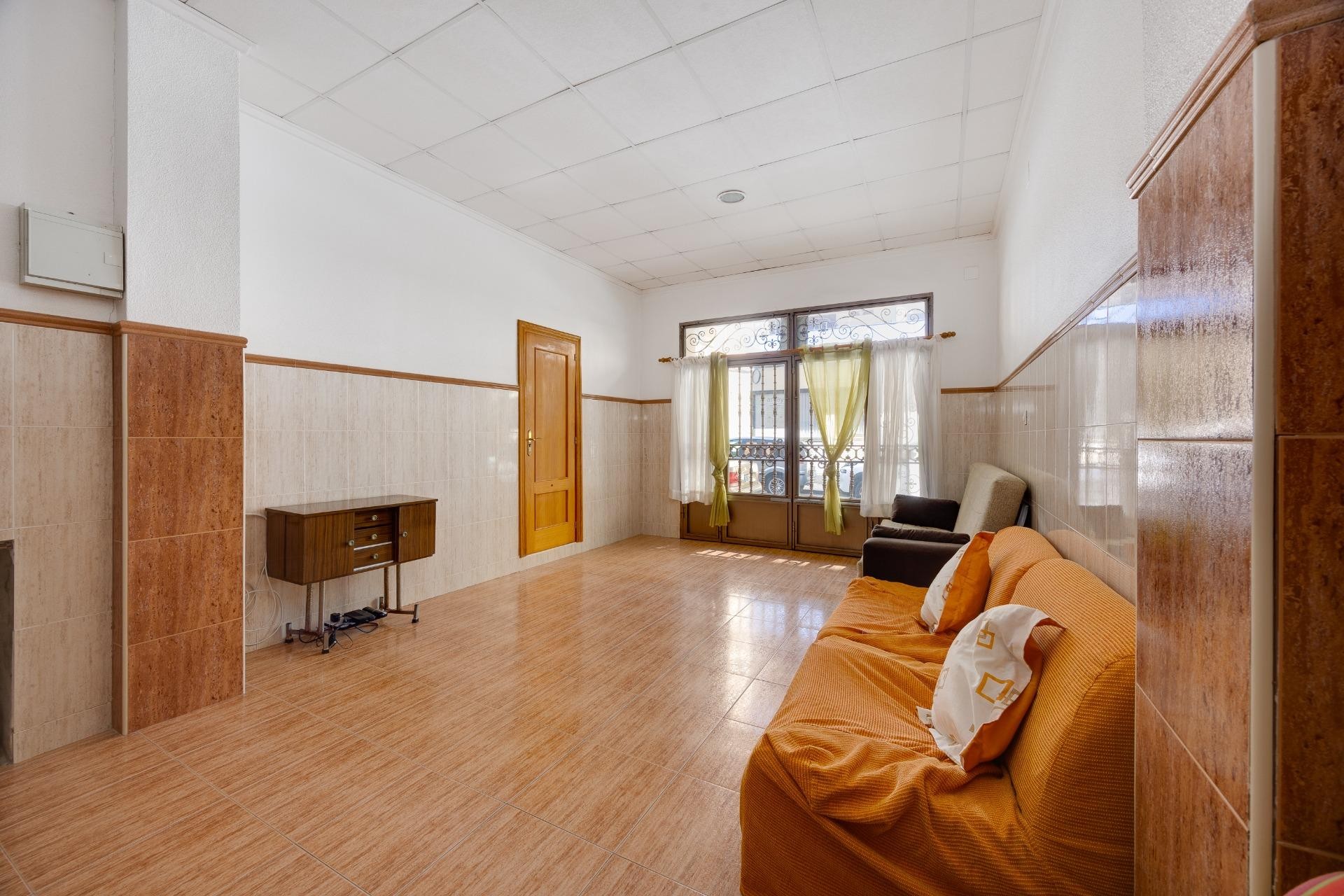 Resale - Apartment -
Torrevieja - Paseo Maritimo