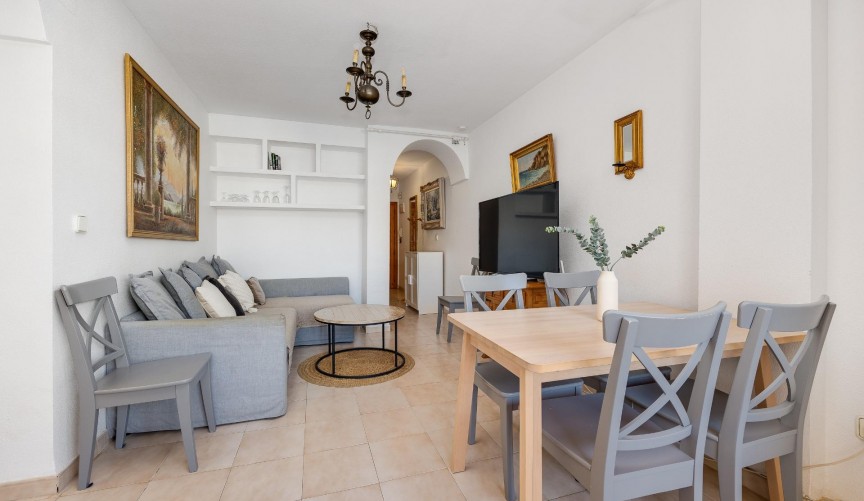 Resale - Apartment -
Torrevieja - Playa de los Locos