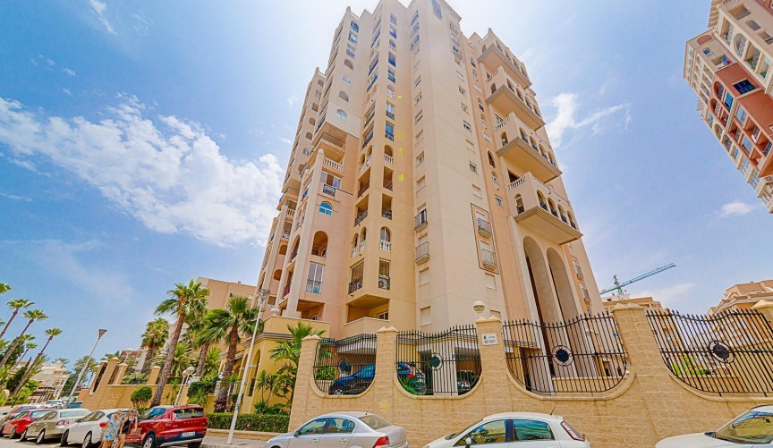 Resale - Apartment -
Torrevieja - Playa de los Locos