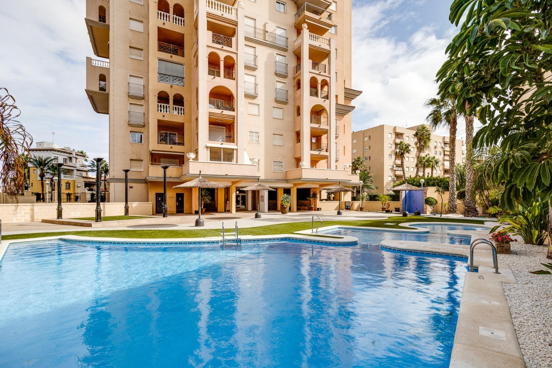 Resale - Apartment -
Torrevieja - Playa de los Locos