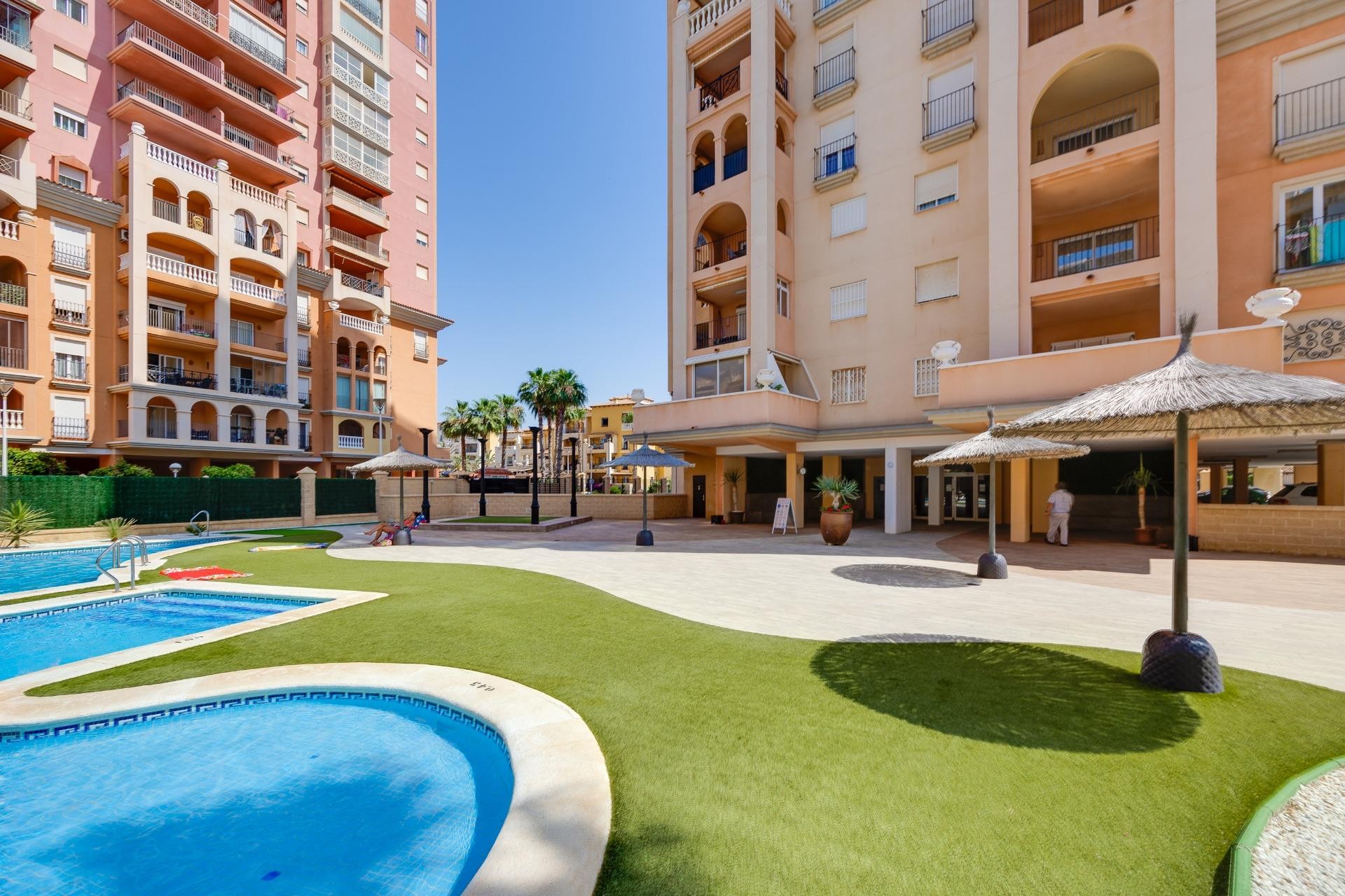 Resale - Apartment -
Torrevieja - Playa de los Locos