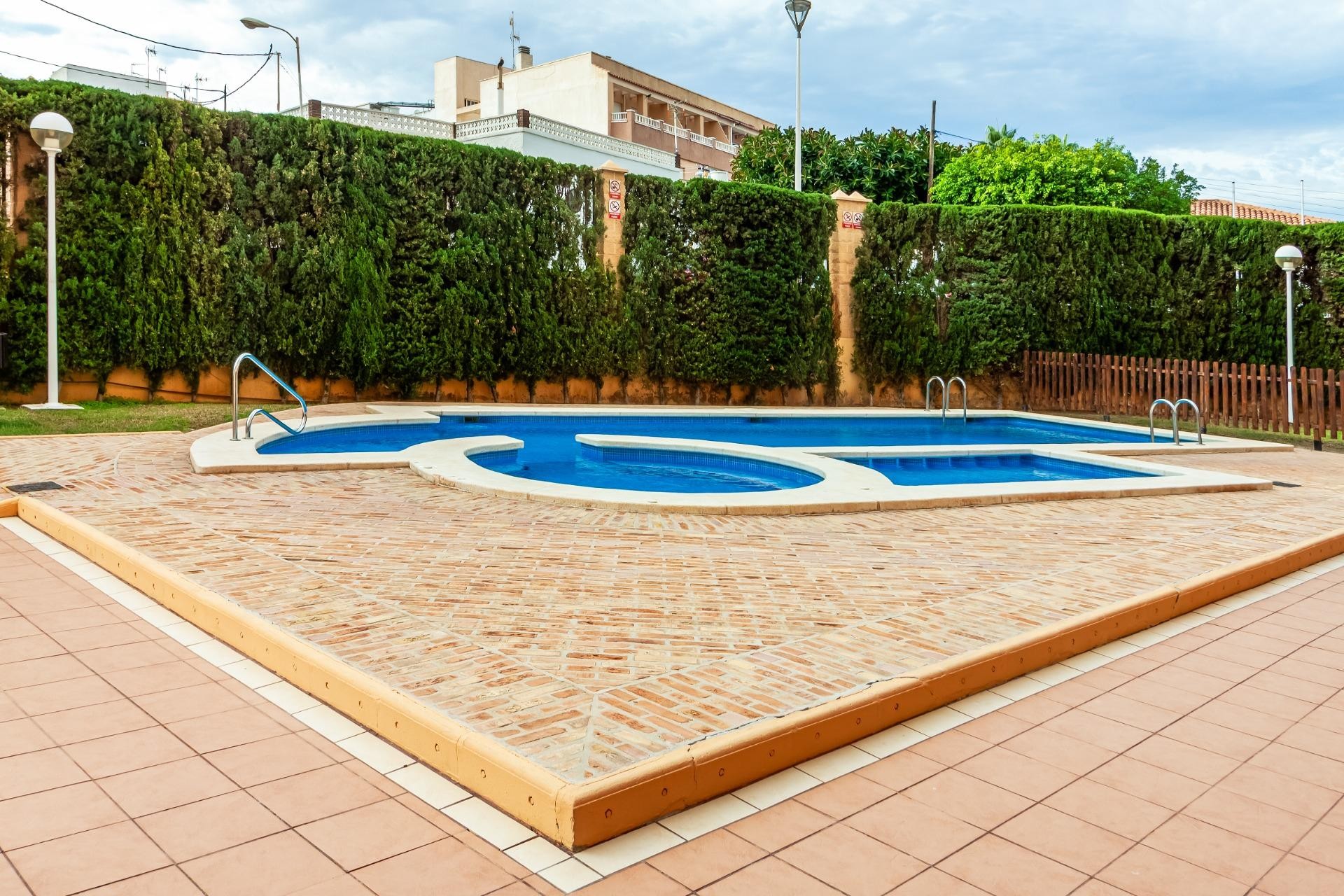 Resale - Apartment -
Torrevieja - Playa de los Locos