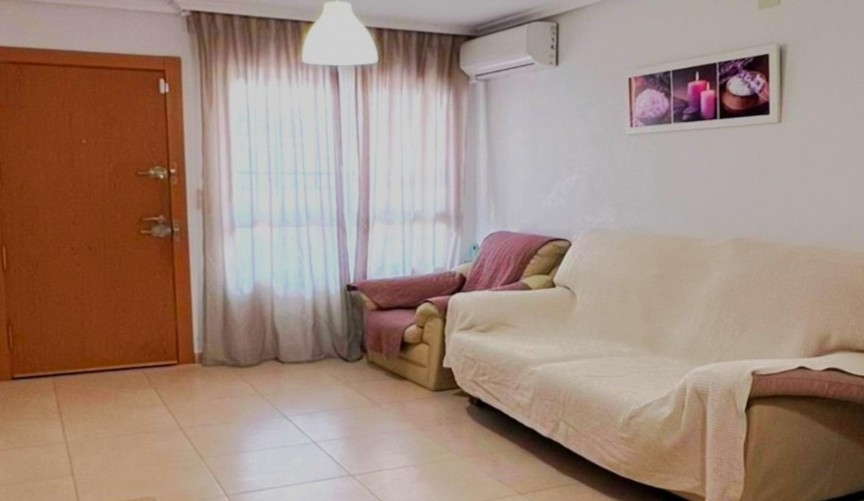 Resale - Apartment -
Torrevieja - Playa de los Locos