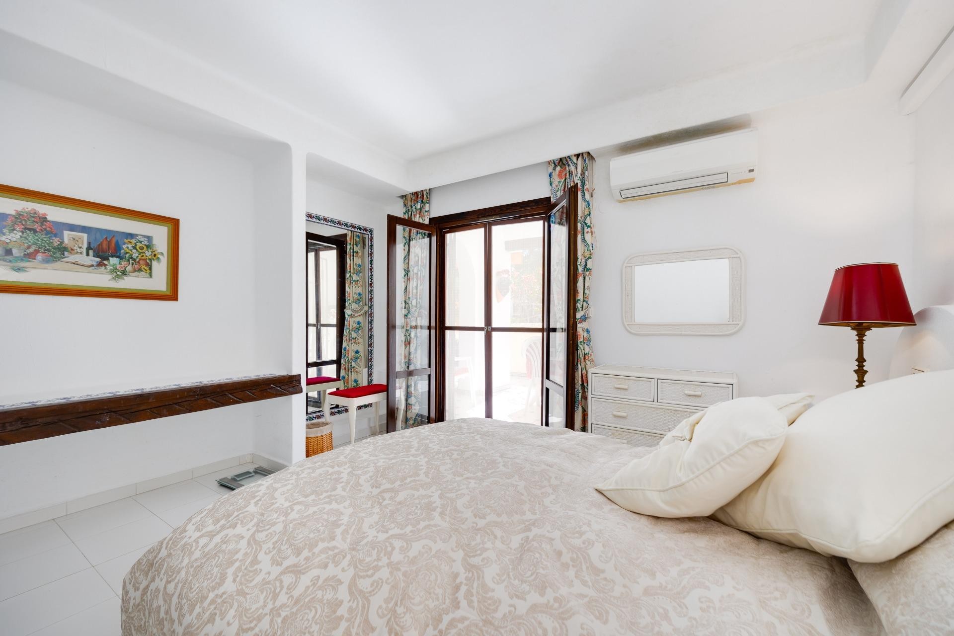 Resale - Apartment -
Torrevieja - Playa de los Locos