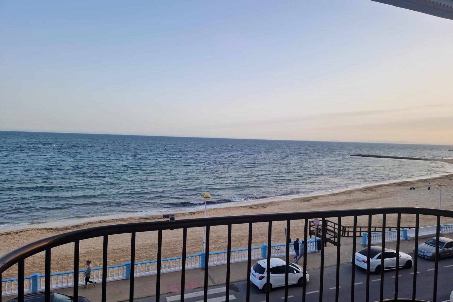 Resale - Apartment -
Torrevieja - Playa de los Locos