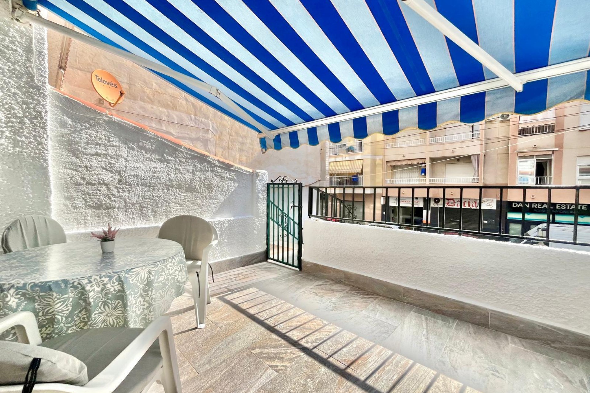 Resale - Apartment -
Torrevieja - Playa de los Locos