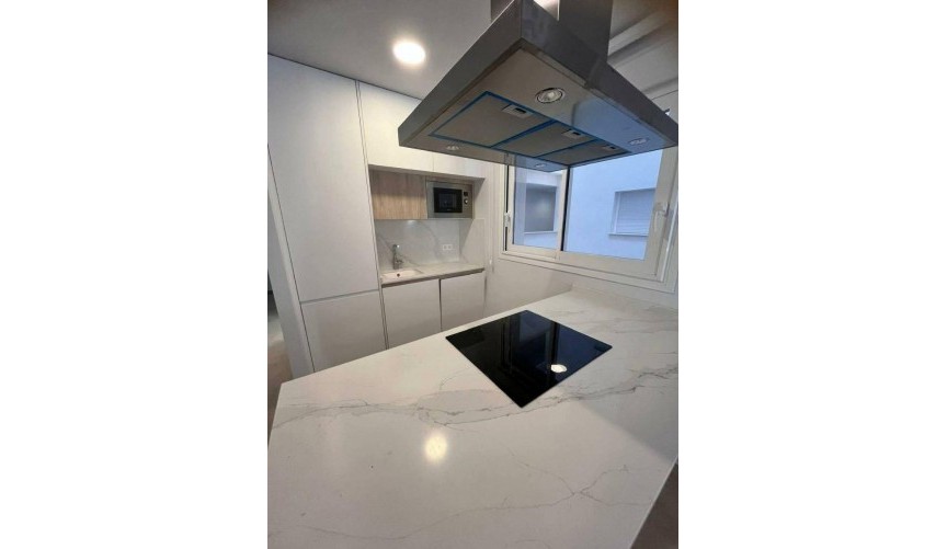 Resale - Apartment -
Torrevieja - Playa de los Locos
