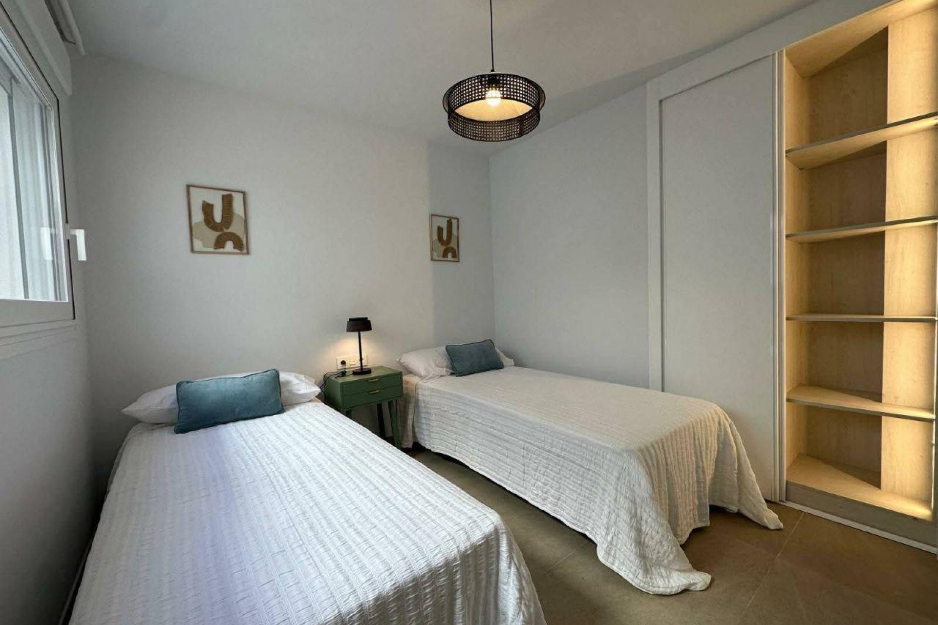 Resale - Apartment -
Torrevieja - Playa de los Locos