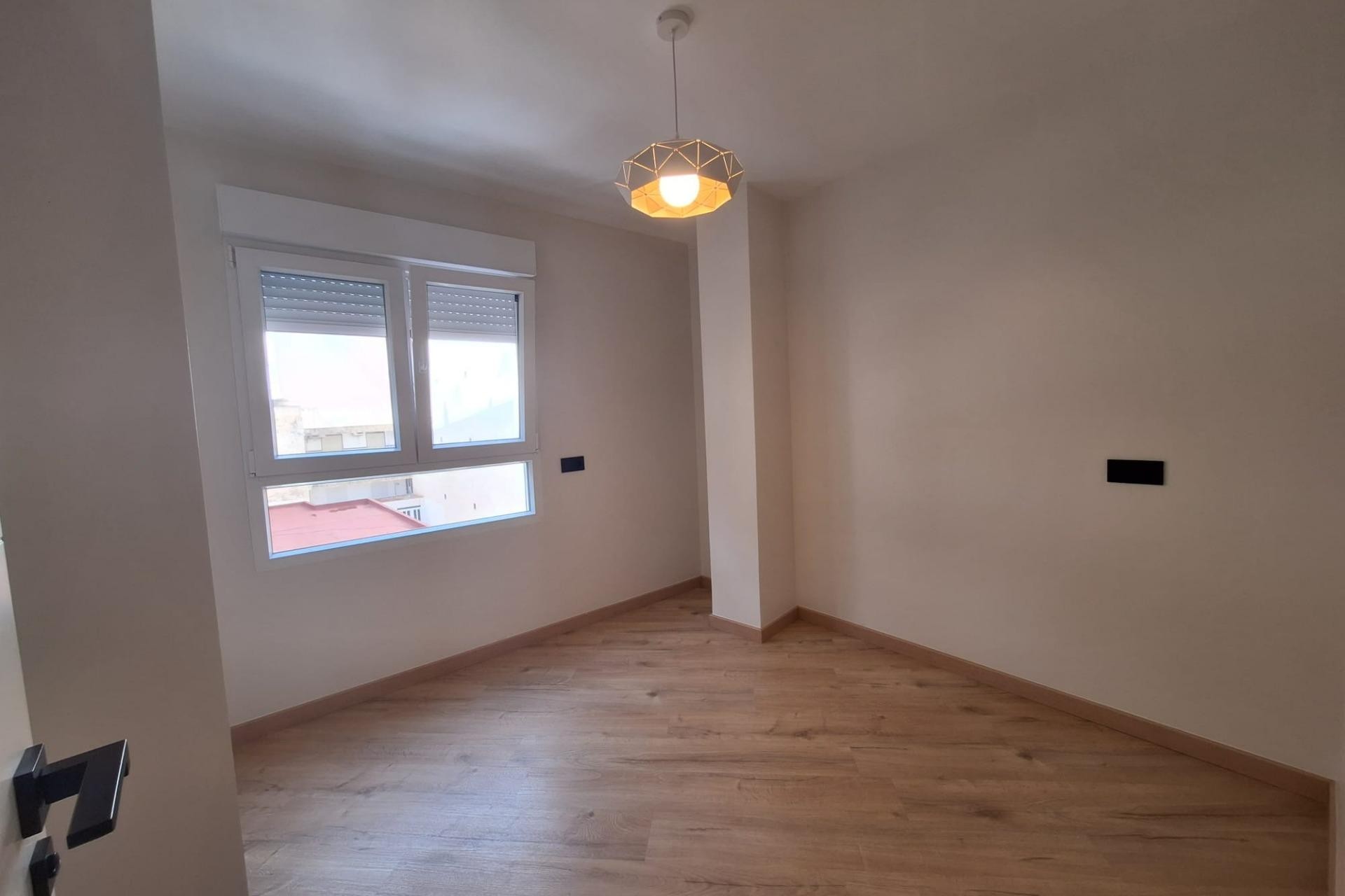 Resale - Apartment -
Torrevieja - Playa de los Locos
