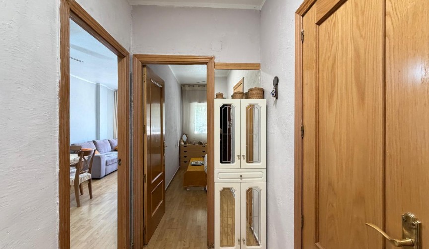 Resale - Apartment -
Torrevieja - Playa de los Locos
