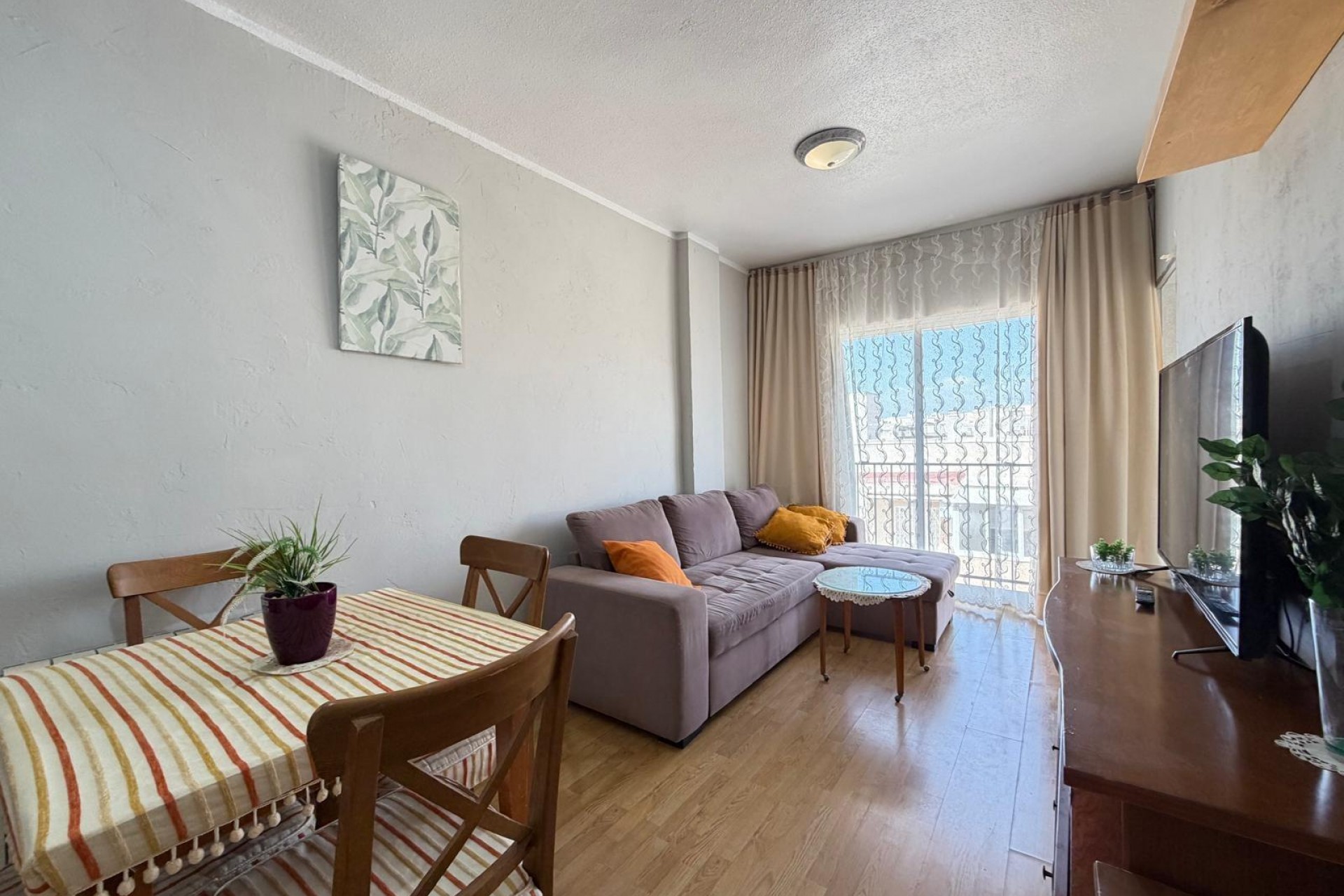 Resale - Apartment -
Torrevieja - Playa de los Locos