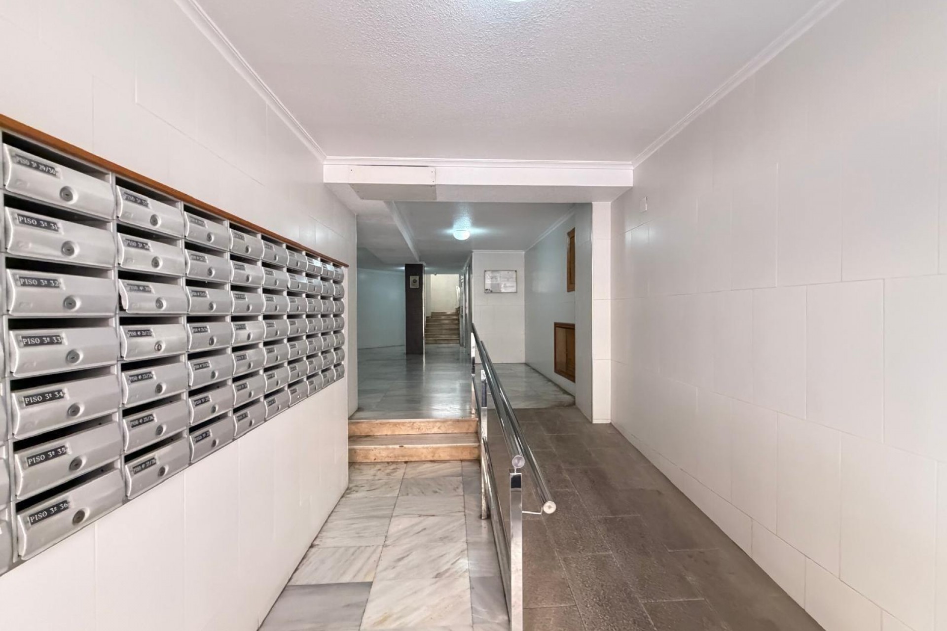Resale - Apartment -
Torrevieja - Playa de los Locos