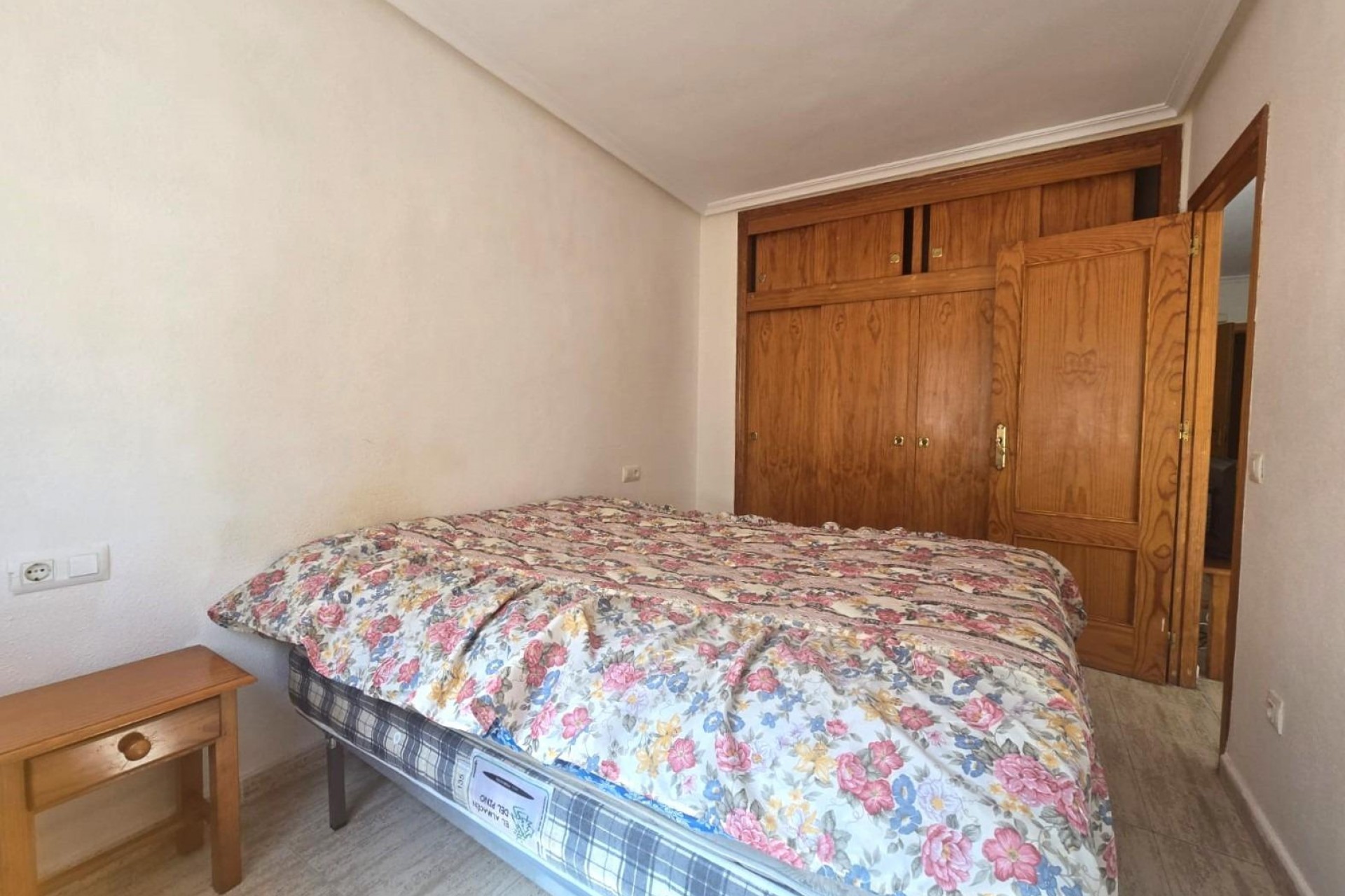 Resale - Apartment -
Torrevieja - Playa de los Locos