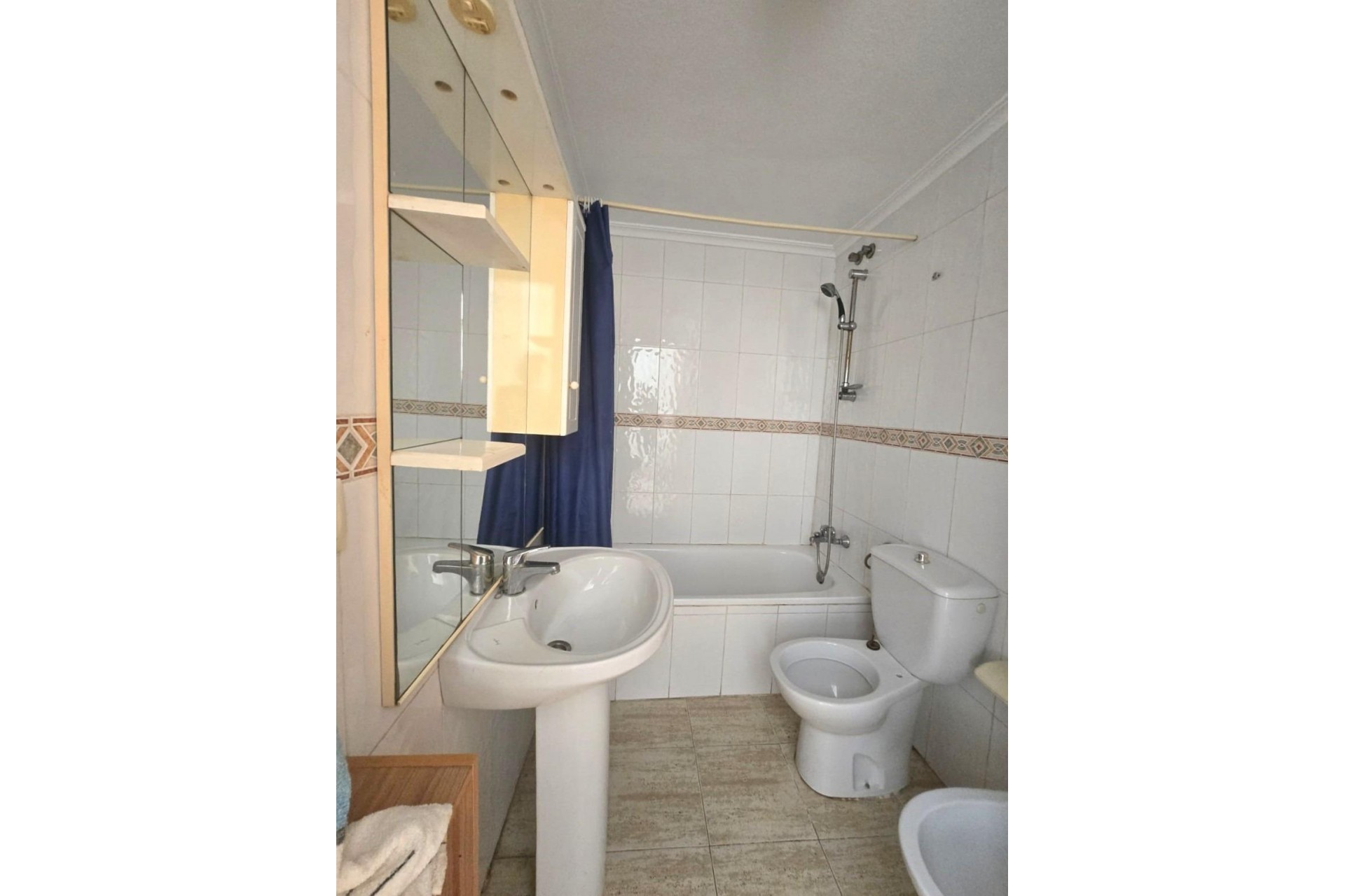 Resale - Apartment -
Torrevieja - Playa de los Locos