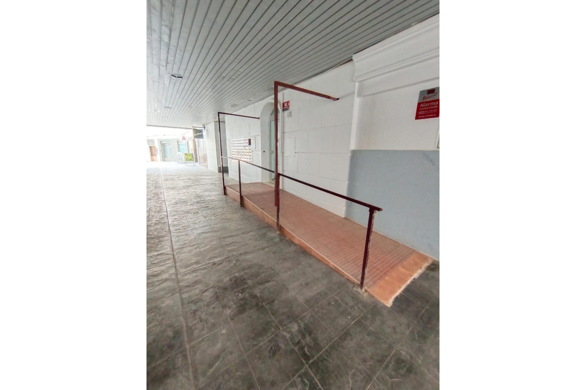 Resale - Apartment -
Torrevieja - Playa de los Locos