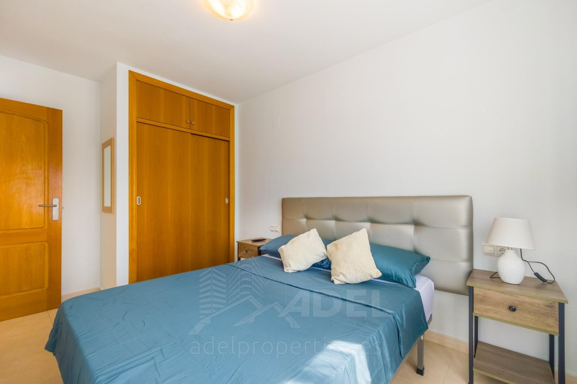 Resale - Apartment -
Torrevieja - Playa de los Locos