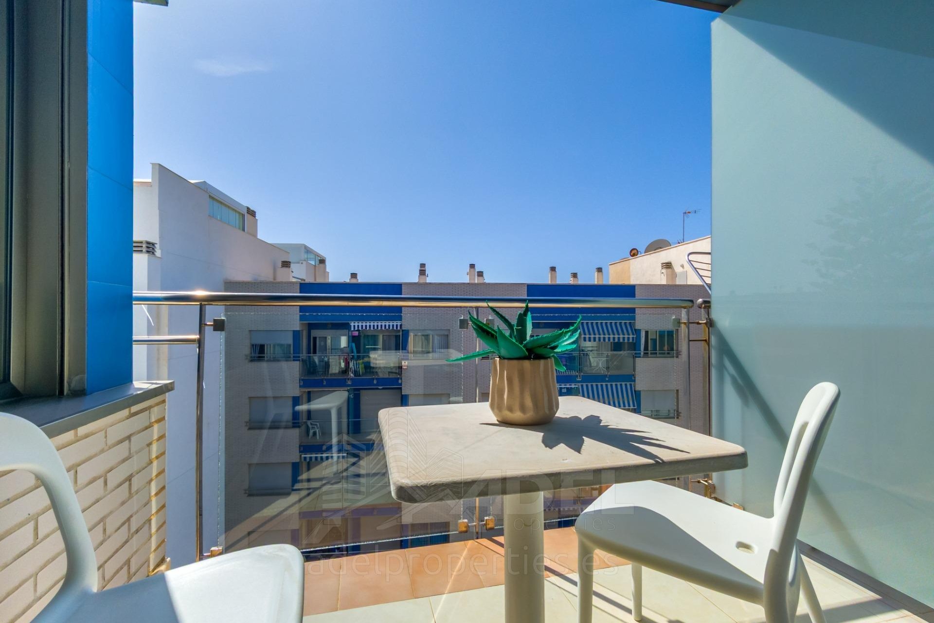 Resale - Apartment -
Torrevieja - Playa de los Locos