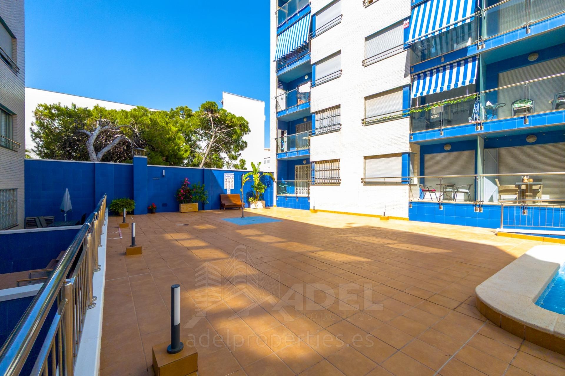 Resale - Apartment -
Torrevieja - Playa de los Locos