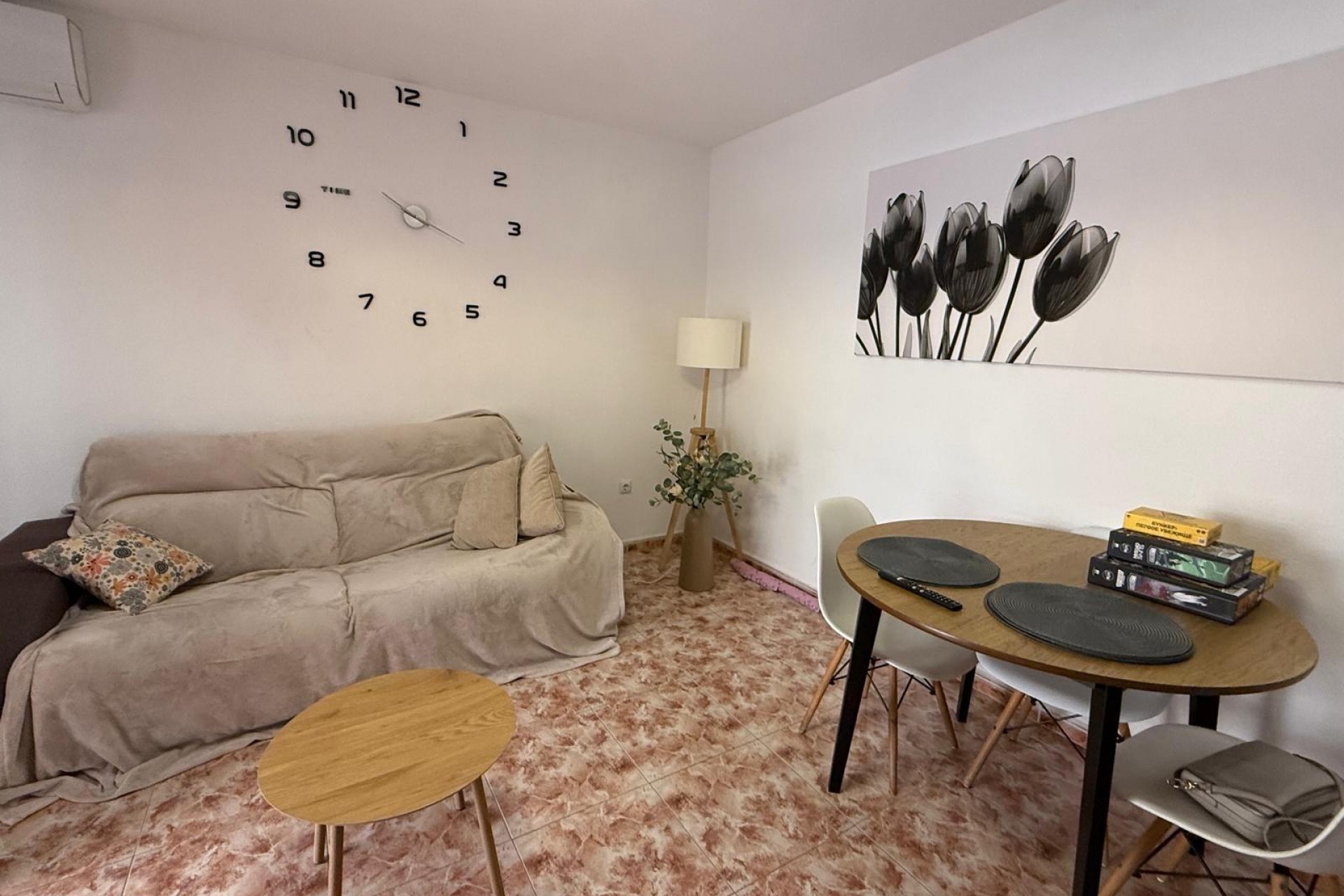 Resale - Apartment -
Torrevieja - Playa de los Locos