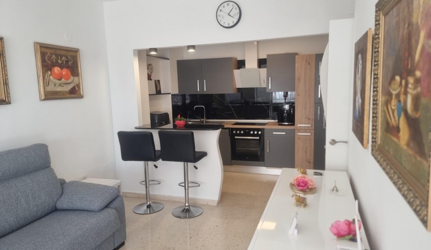 Resale - Apartment -
Torrevieja - Playa de los Locos