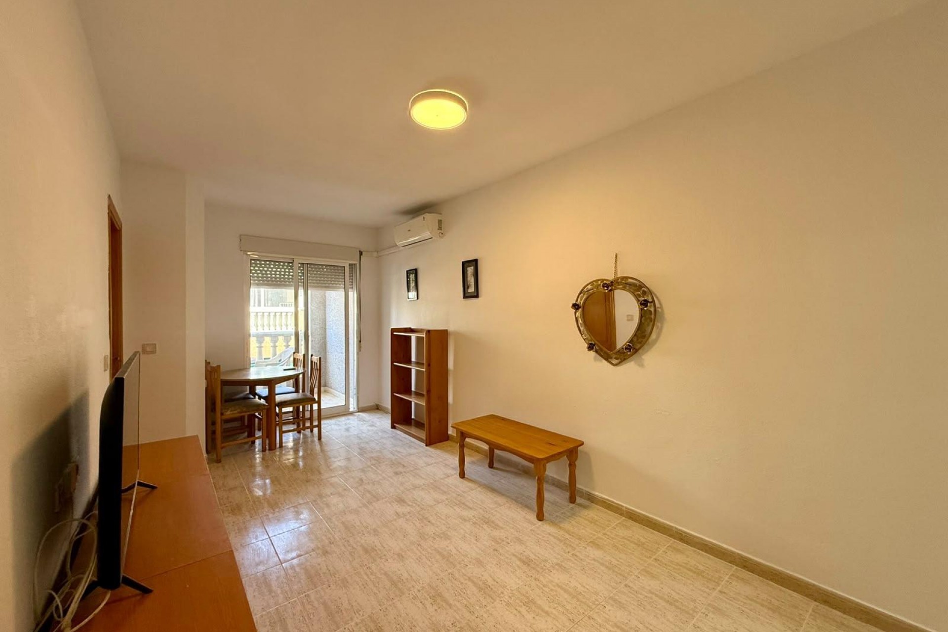 Resale - Apartment -
Torrevieja - Playa de los Locos