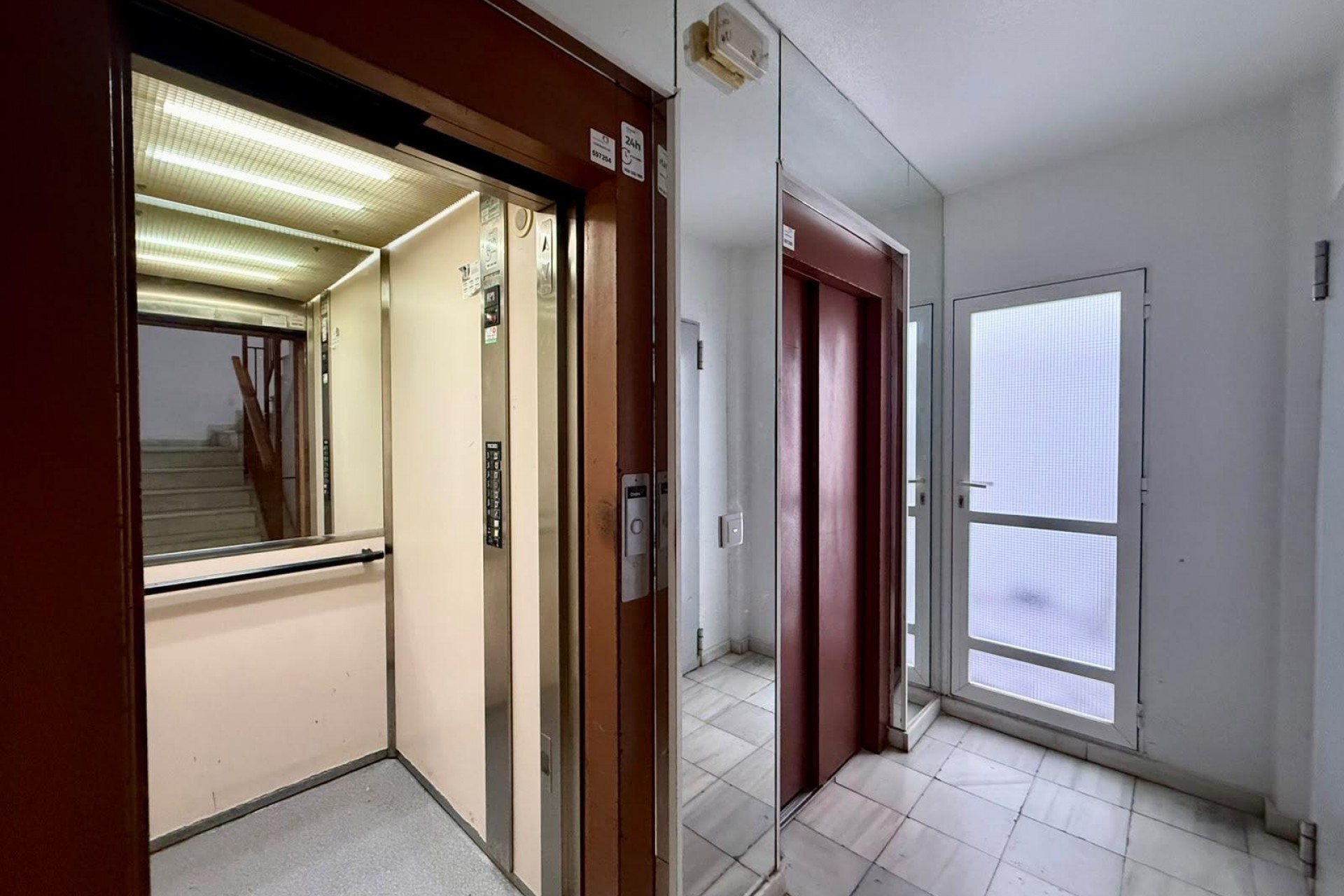 Resale - Apartment -
Torrevieja - Playa de los Locos