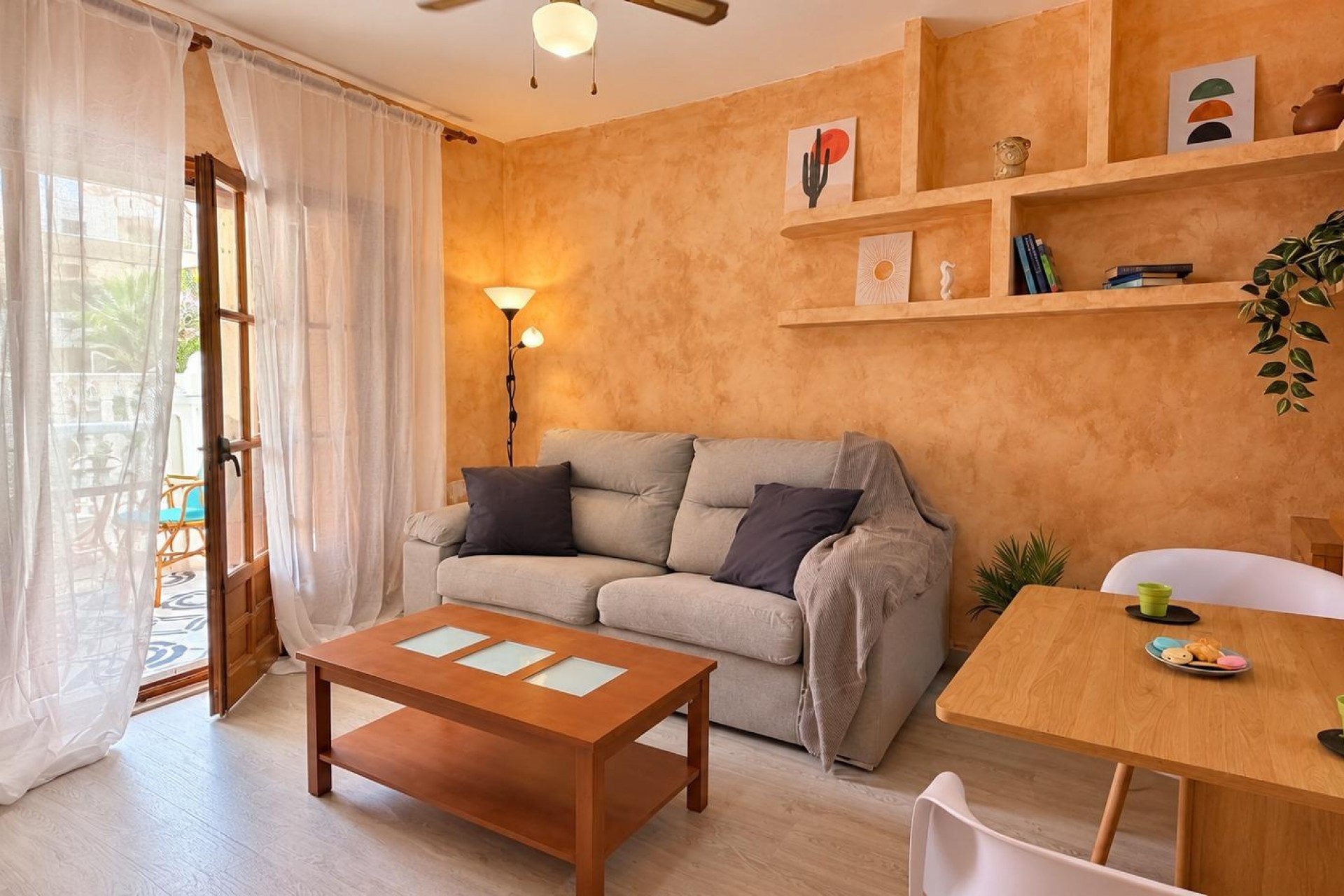 Resale - Apartment -
Torrevieja - Playa de los Locos