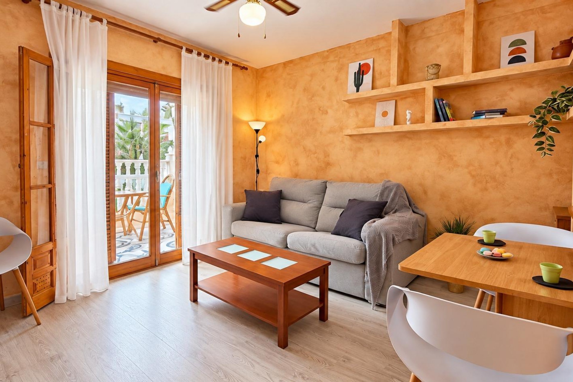 Resale - Apartment -
Torrevieja - Playa de los Locos