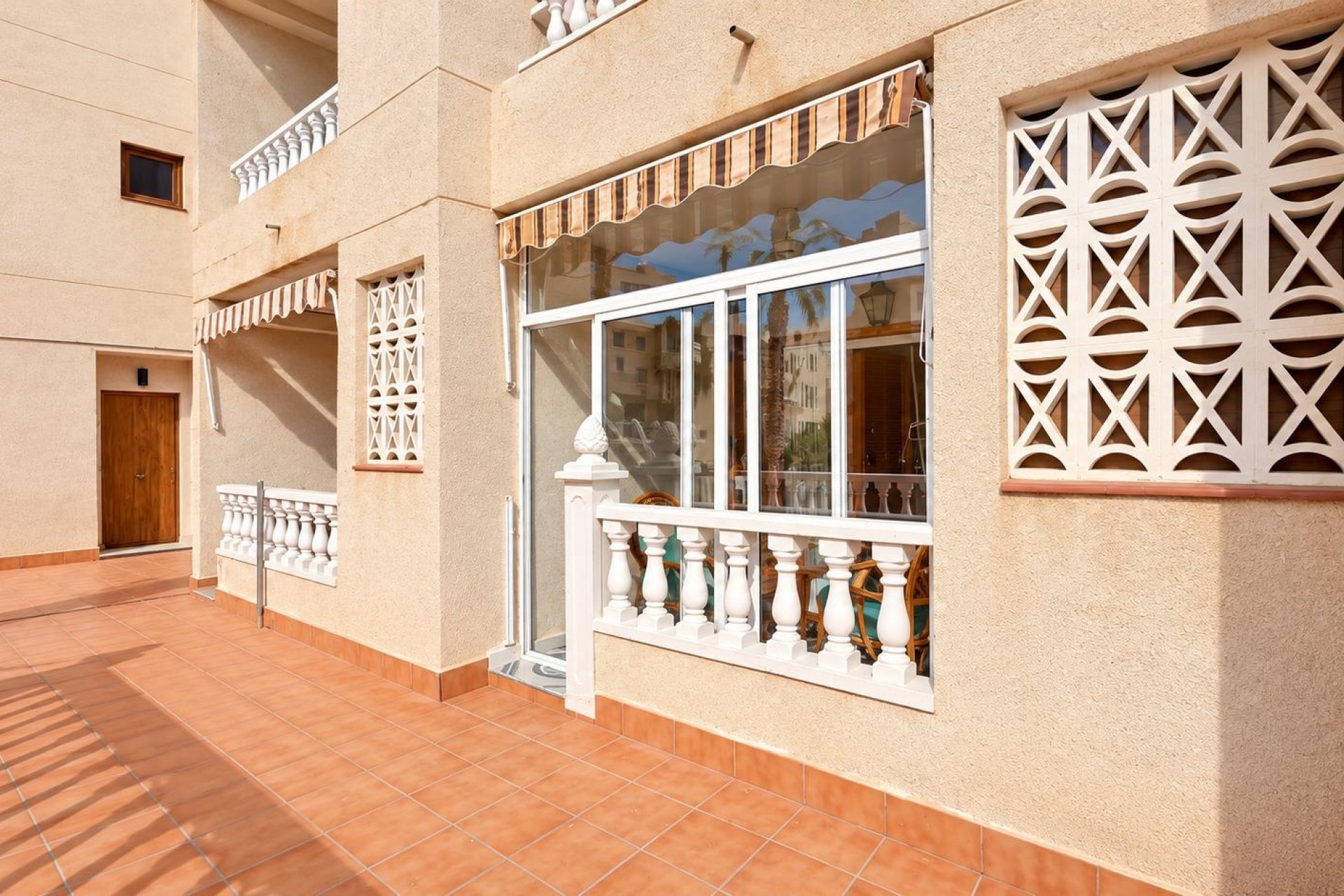 Resale - Apartment -
Torrevieja - Playa de los Locos