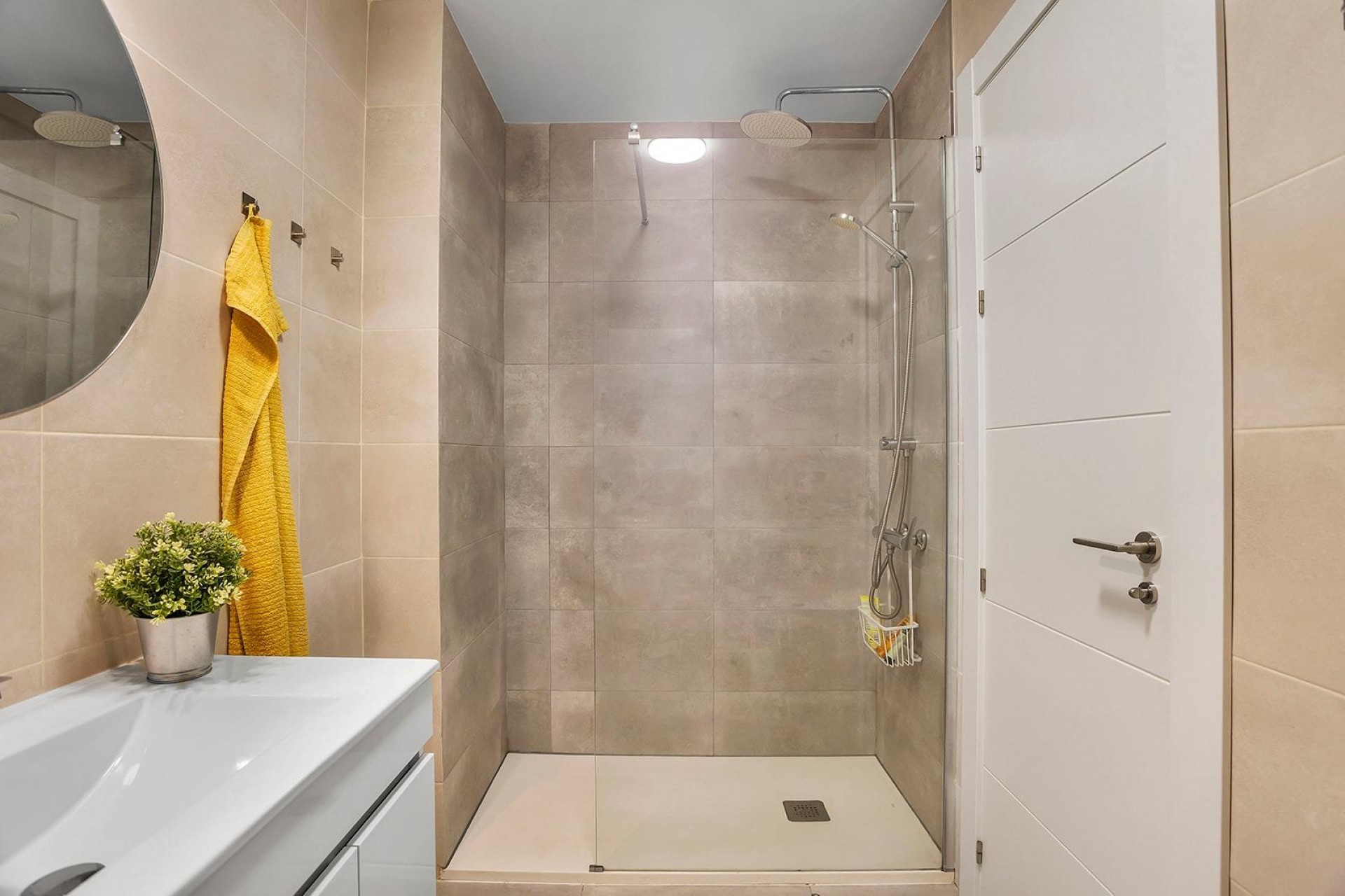 Resale - Apartment -
Torrevieja - Playa de los Locos