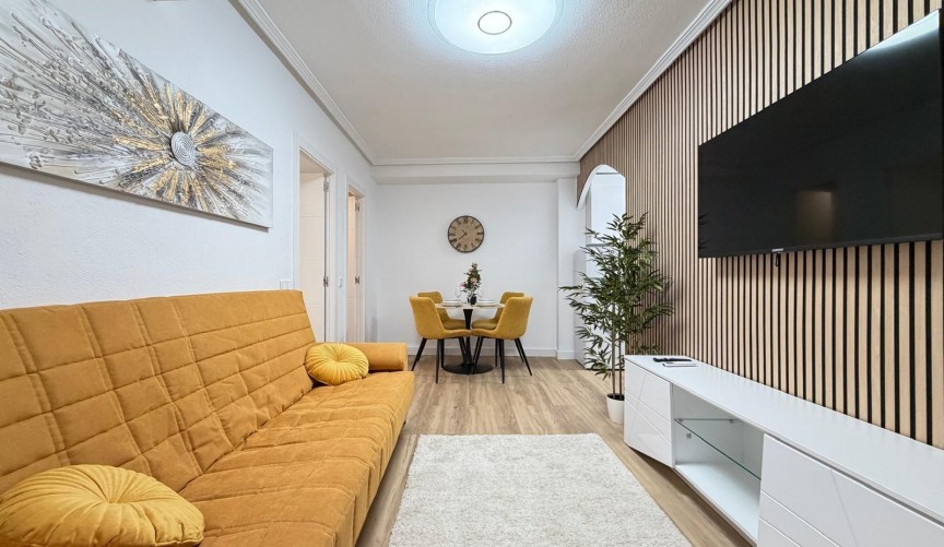 Resale - Apartment -
Torrevieja - Playa de los Locos