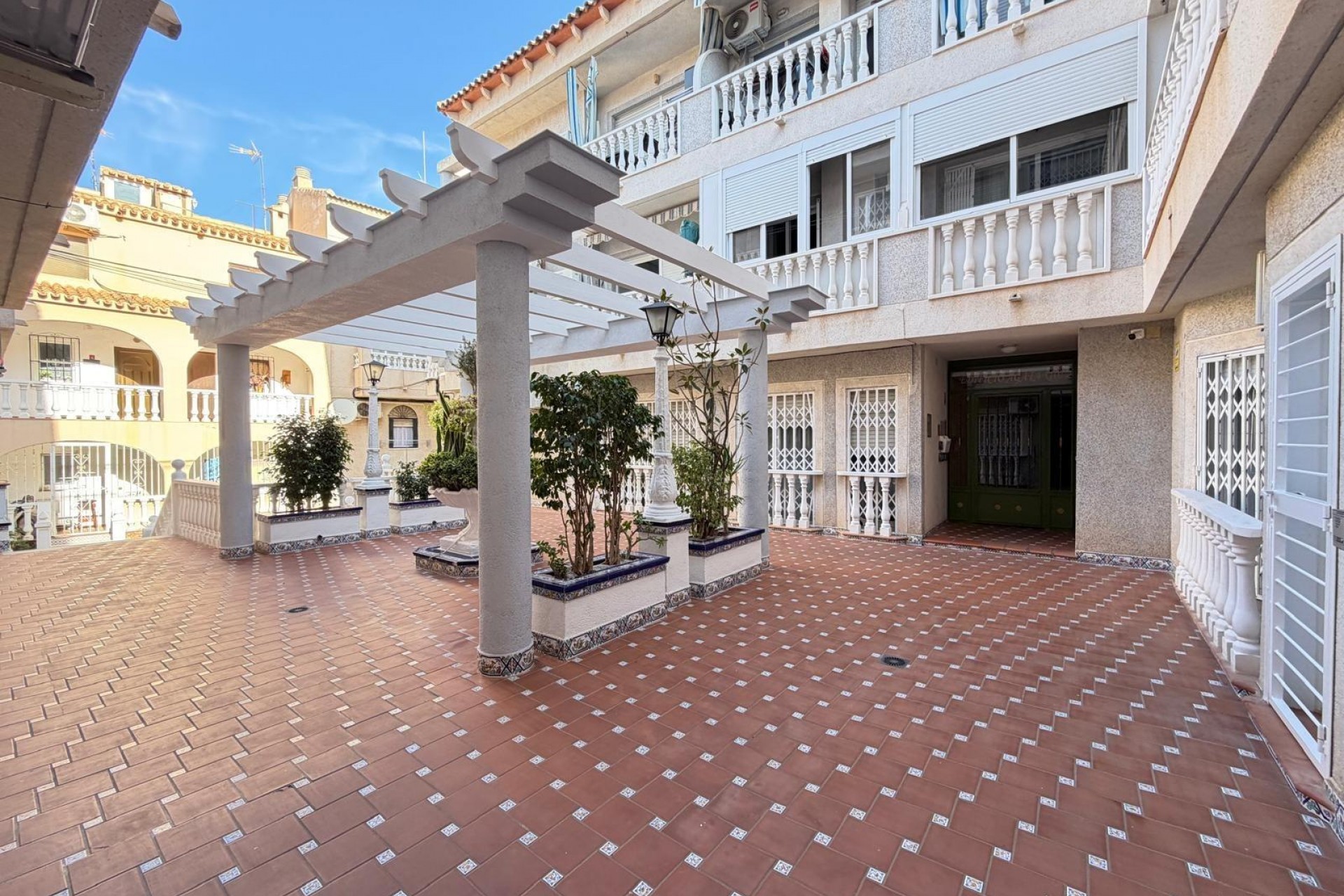 Resale - Apartment -
Torrevieja - Playa de los Locos