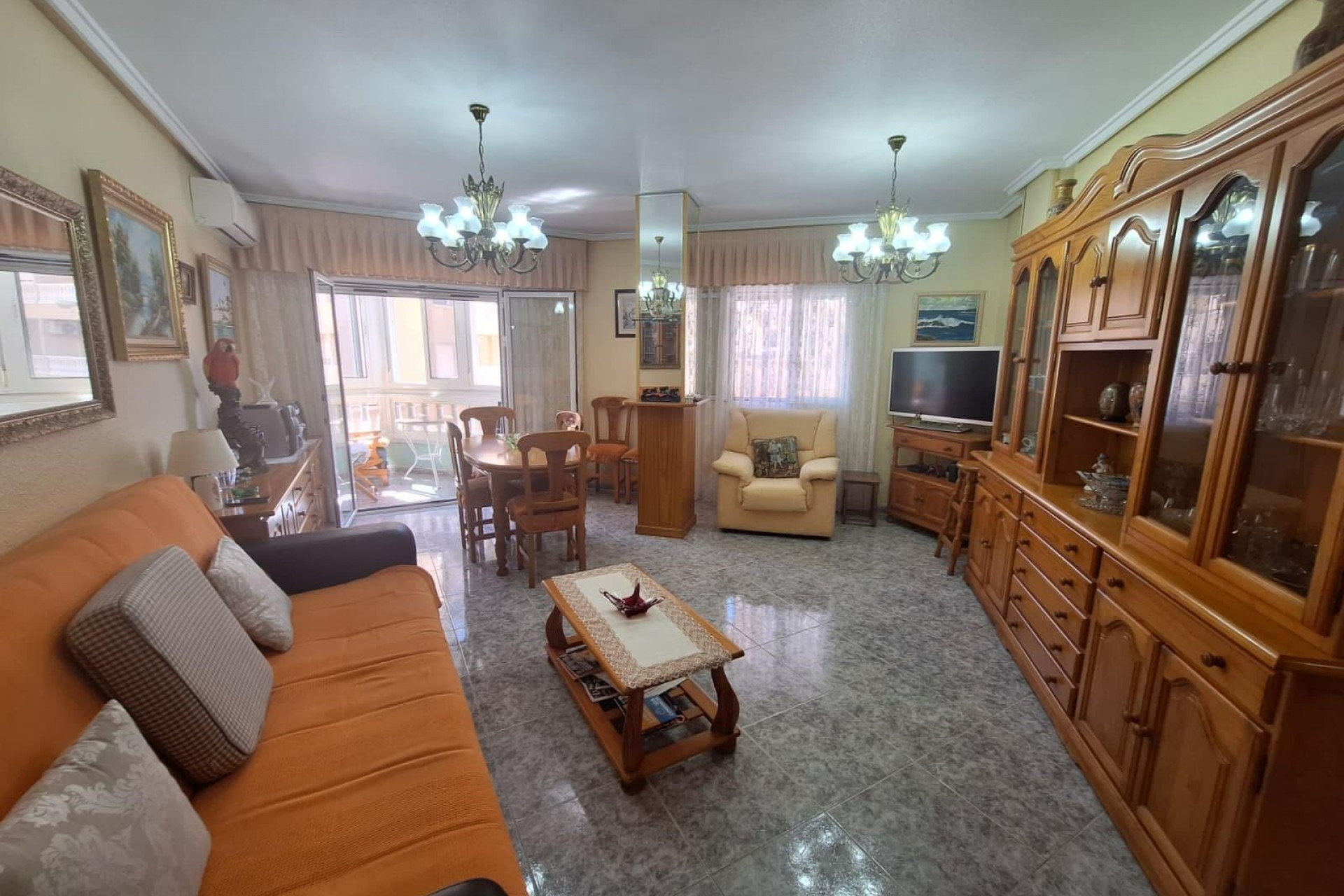 Resale - Apartment -
Torrevieja - Playa de los Locos