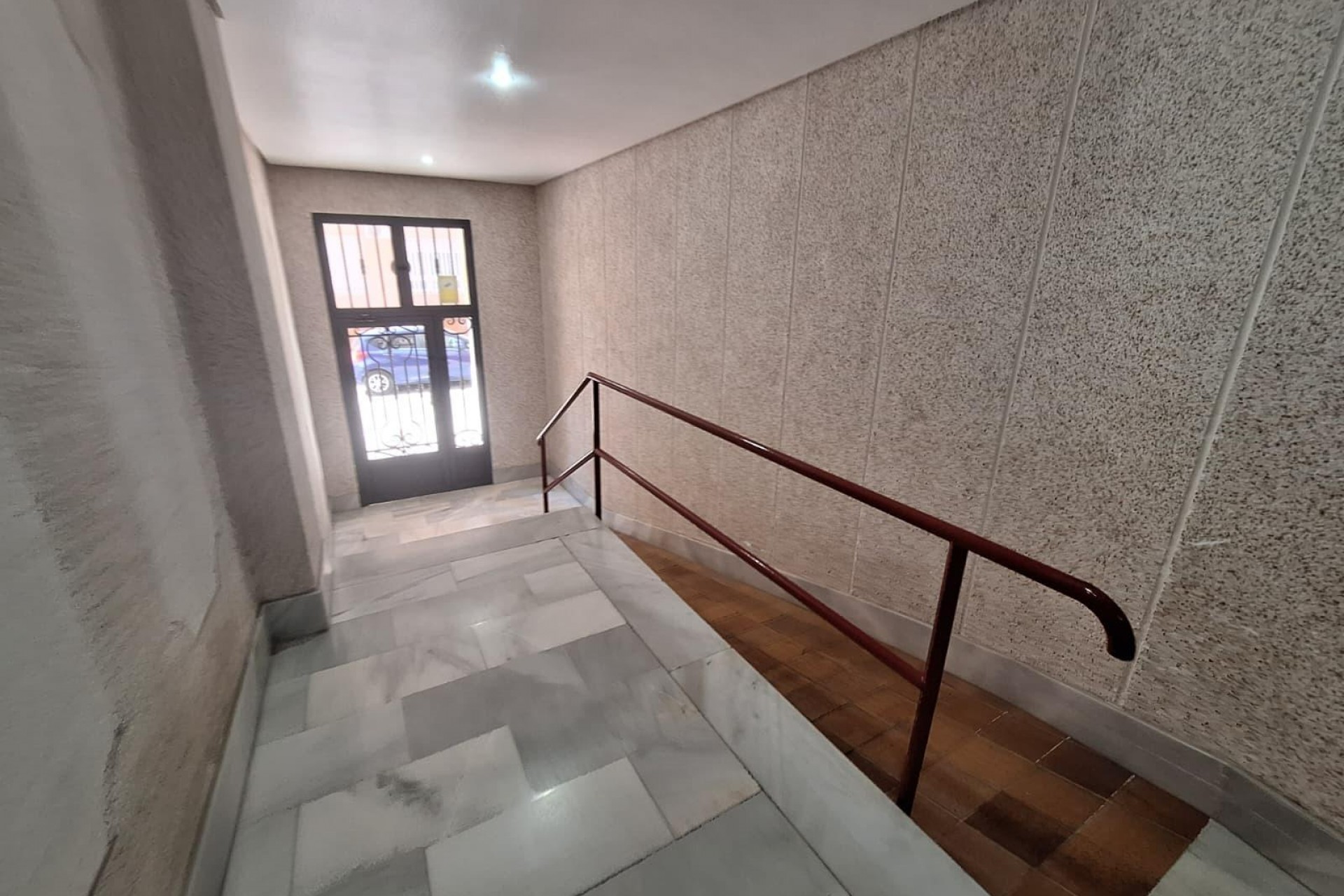 Resale - Apartment -
Torrevieja - Playa de los Locos