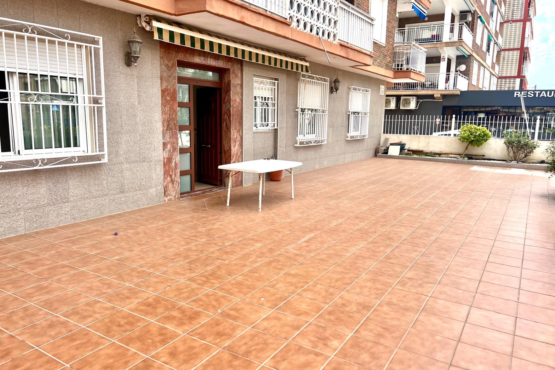 Resale - Apartment -
Torrevieja - Playa De Los Naufragos