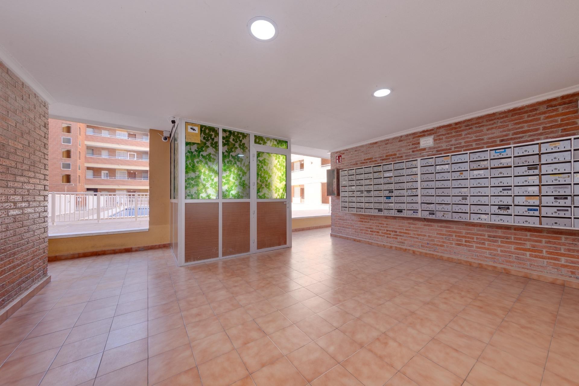 Resale - Apartment -
Torrevieja - Playa De Los Naufragos