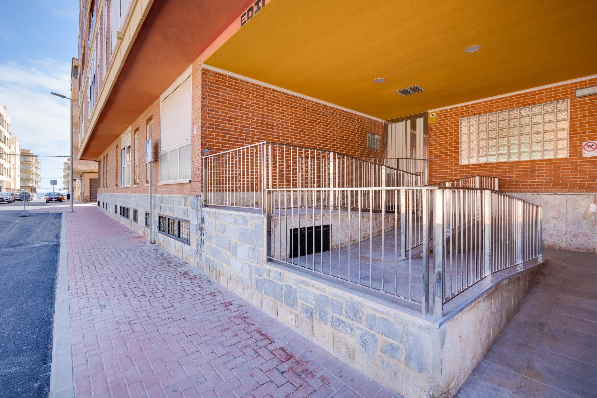 Resale - Apartment -
Torrevieja - Playa De Los Naufragos