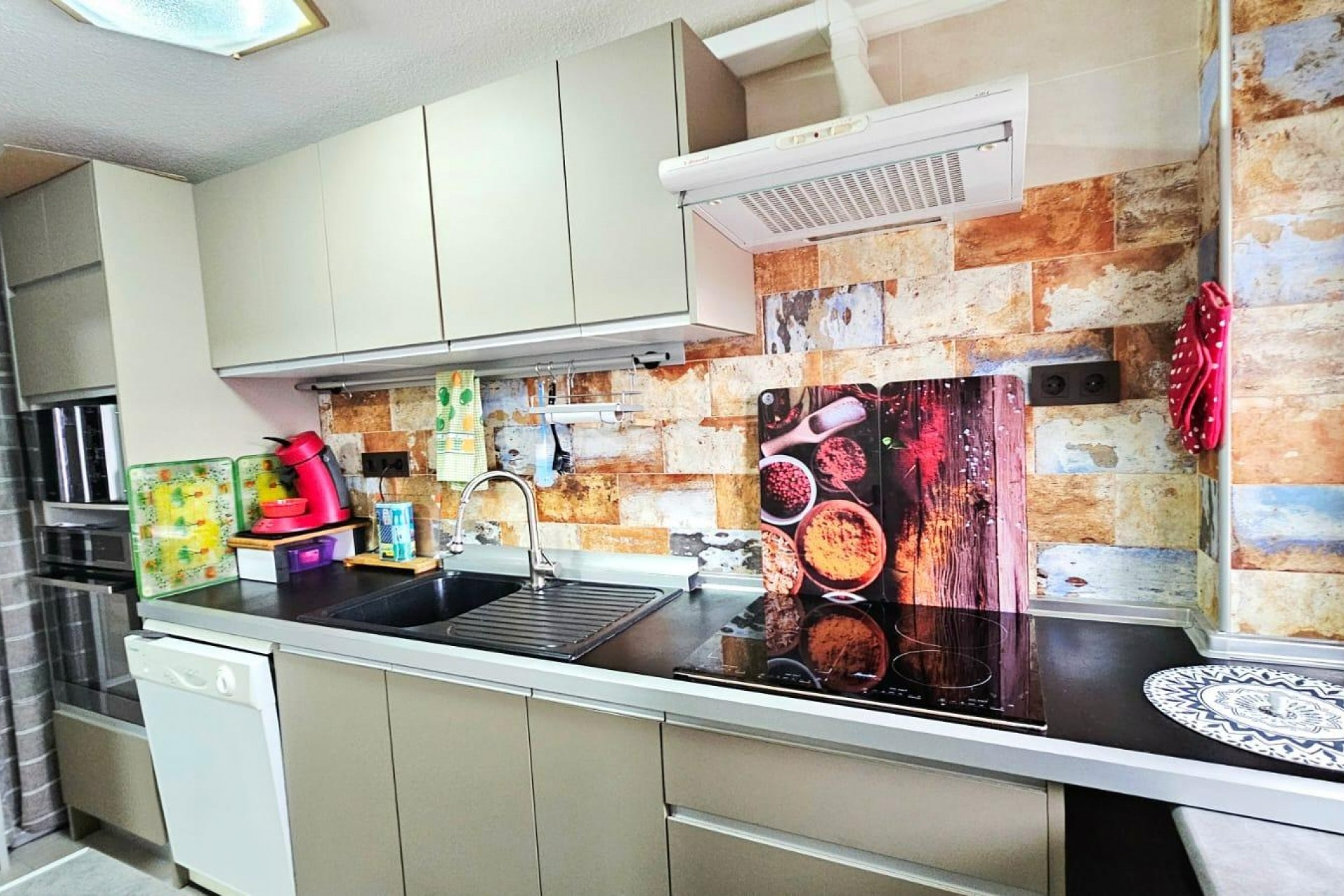 Resale - Apartment -
Torrevieja - Playa De Los Naufragos