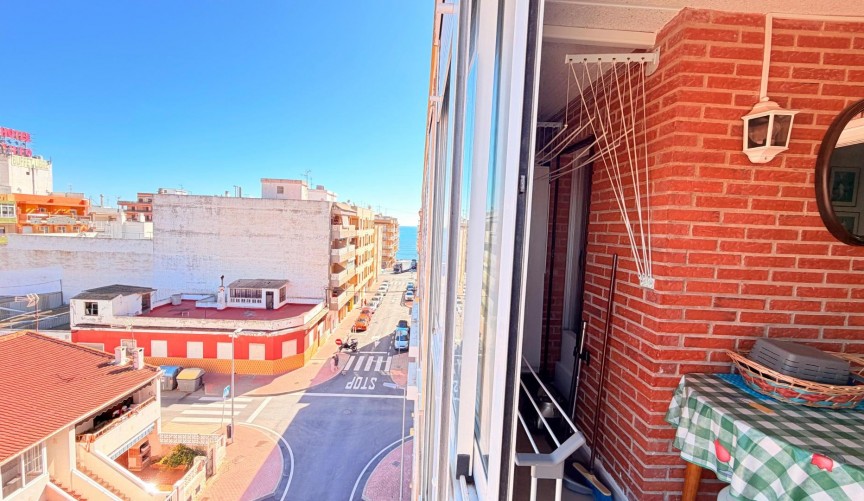 Resale - Apartment -
Torrevieja - Playa De Los Naufragos