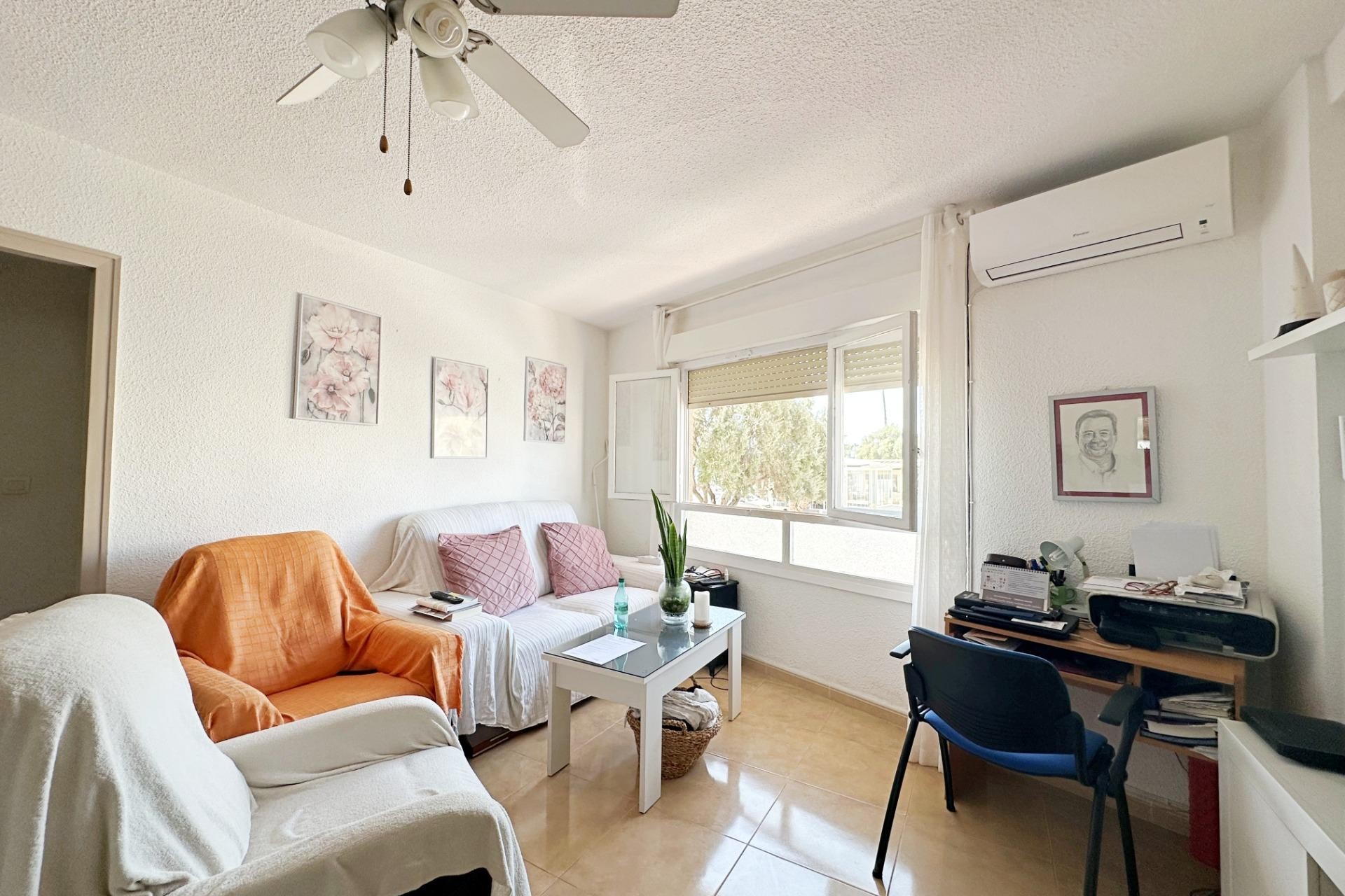 Resale - Apartment -
Torrevieja - Playa De Los Naufragos